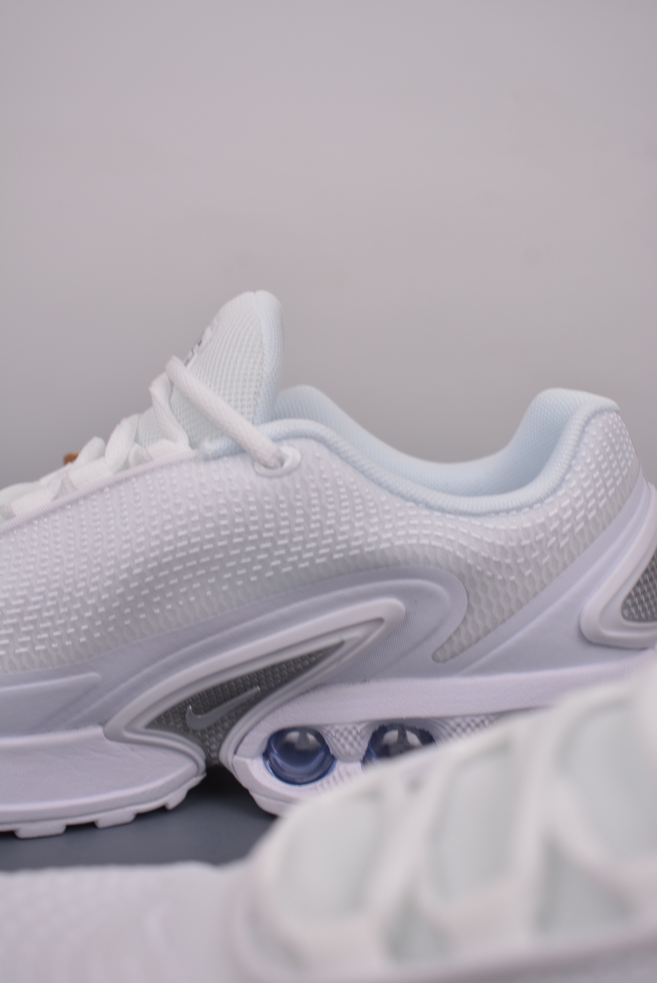 Nike Air Max DN Tirple White DV3337-101