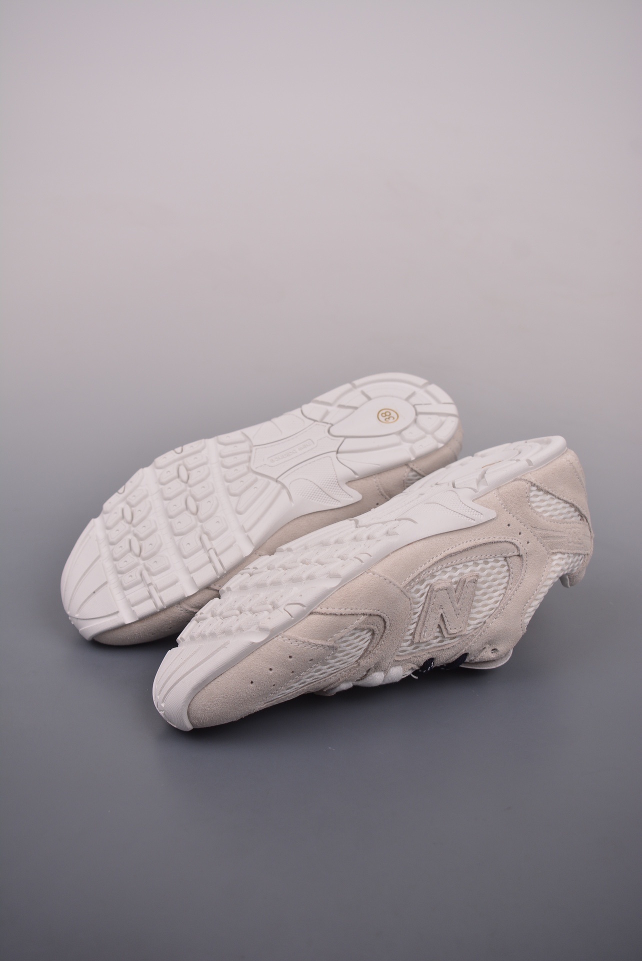 Miu Miu x New Balance 530 SL 