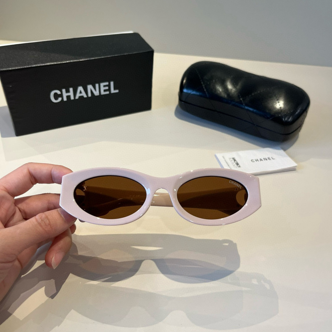 Chanel round frame sunglasses