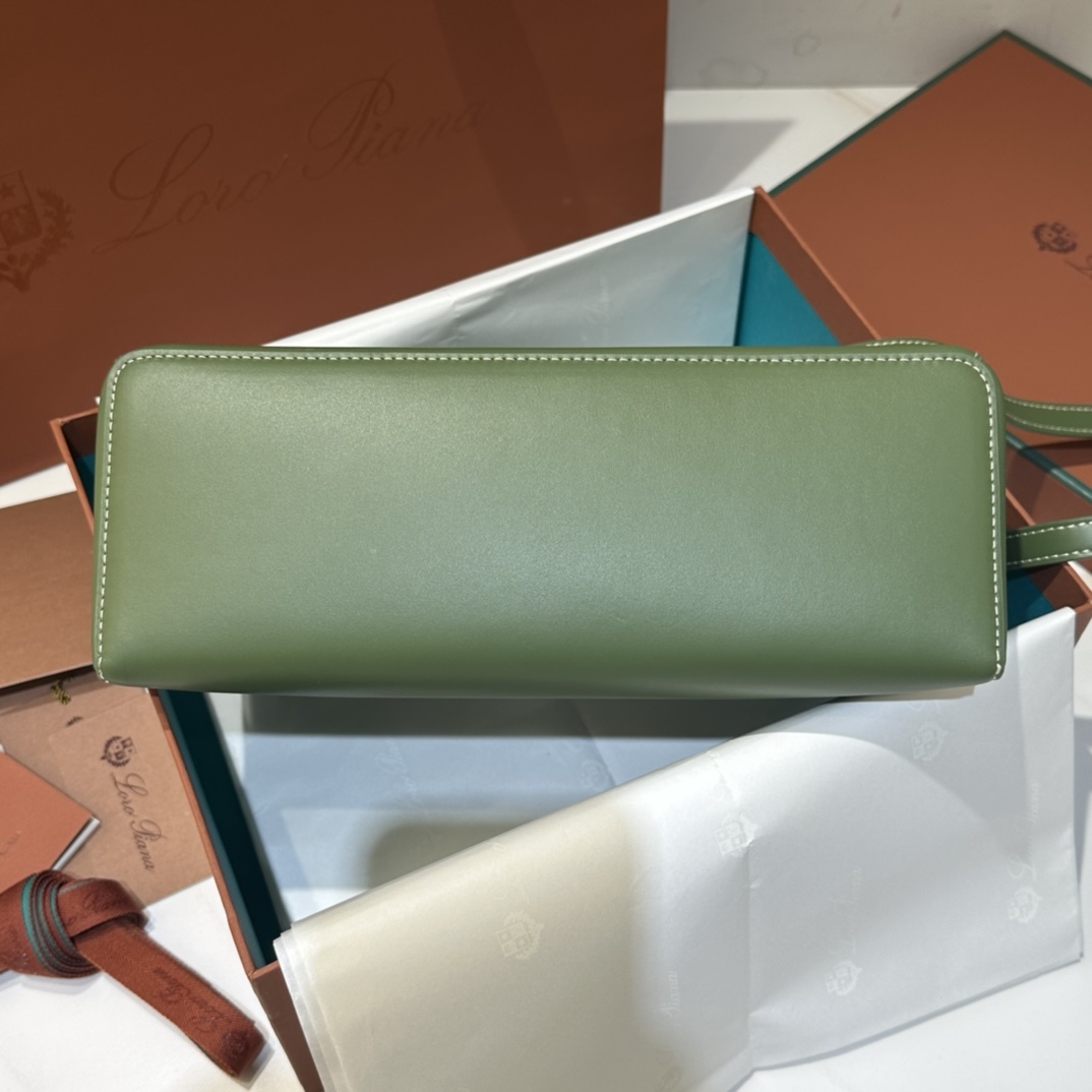 Loro Piana Extra L27 bag