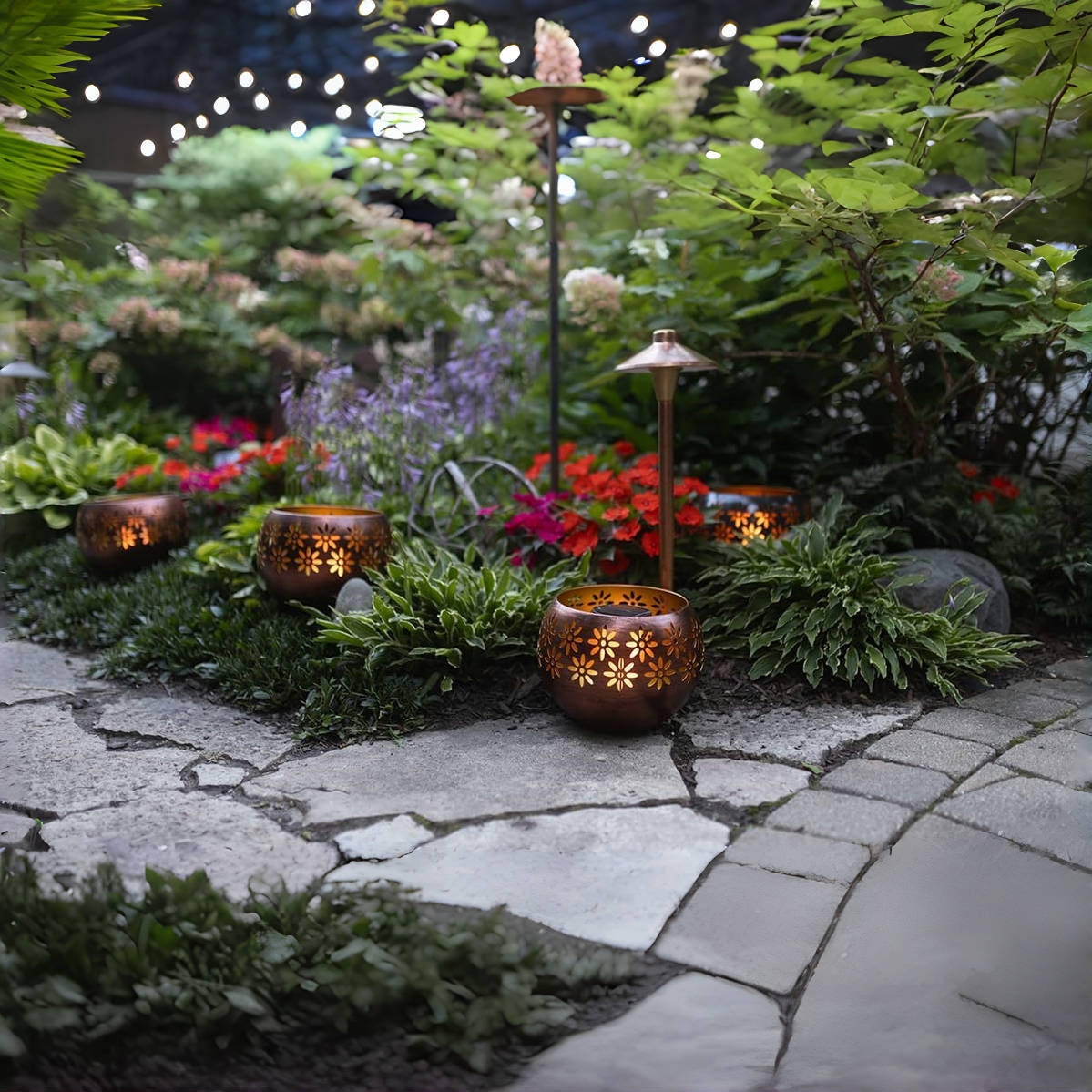 Outdoor Waterproof Solar Metal Lanterns With Flickering Flame