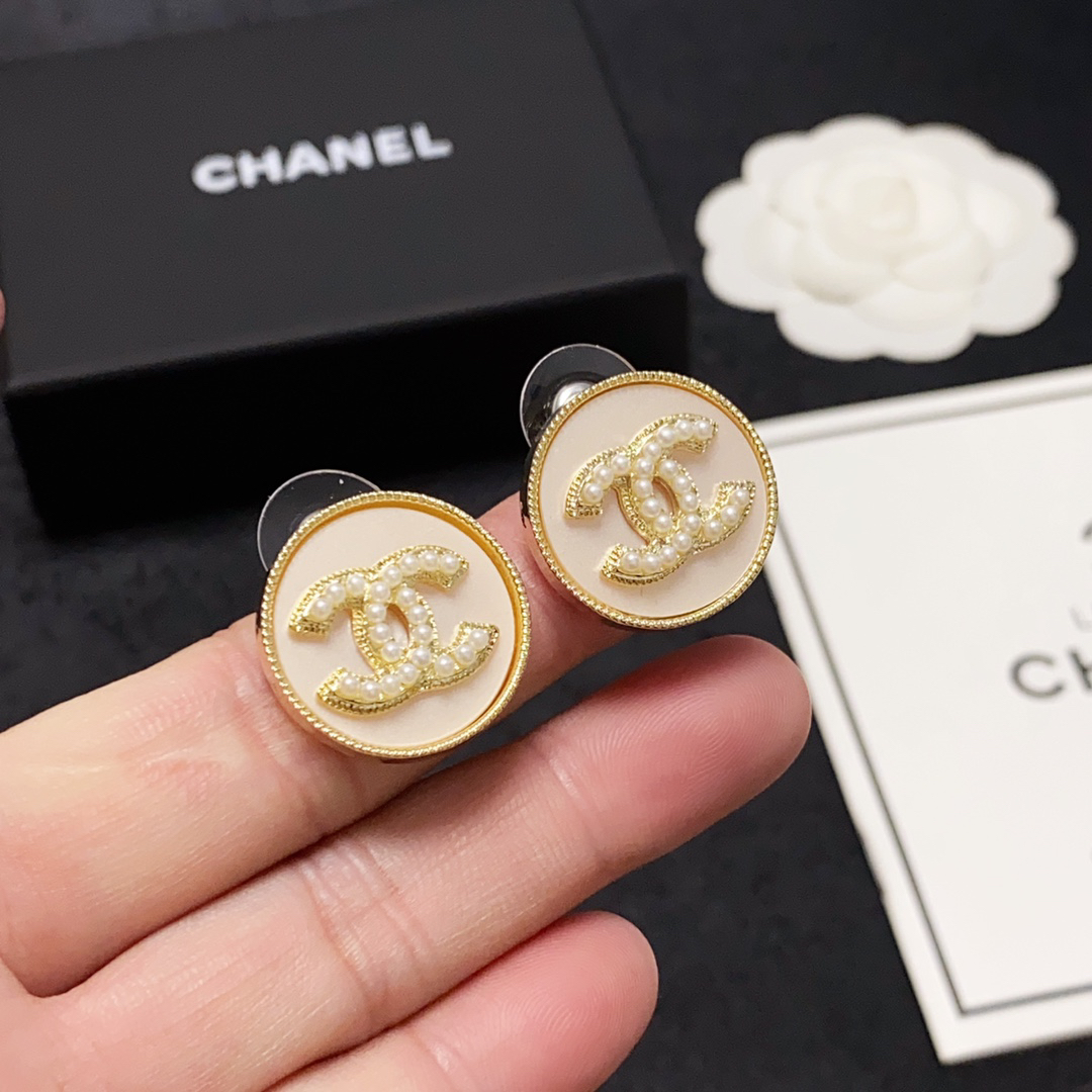 Chanel Apricot and black pearl earrings