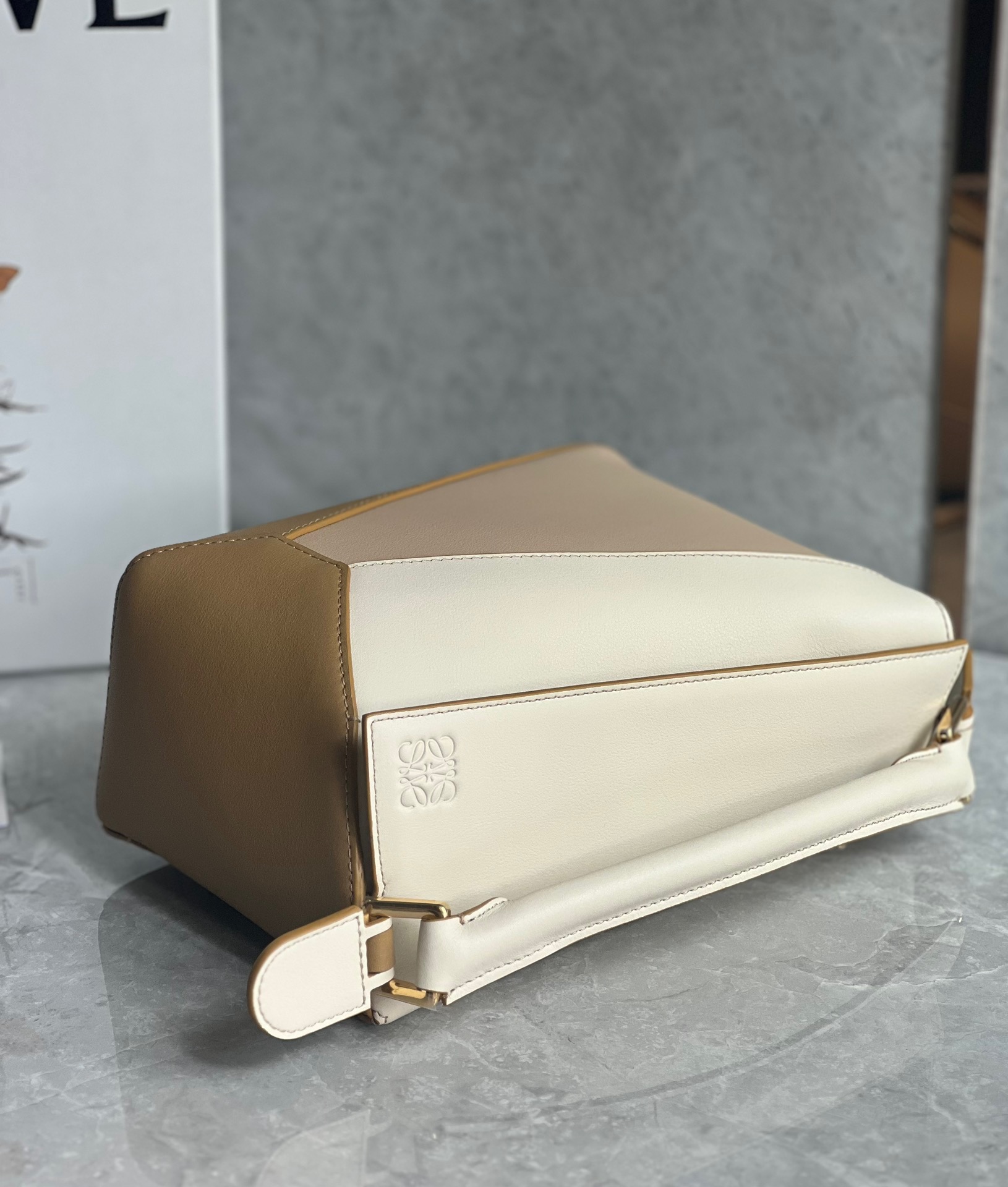 Loewe suede colorblocked zzle bag 0681