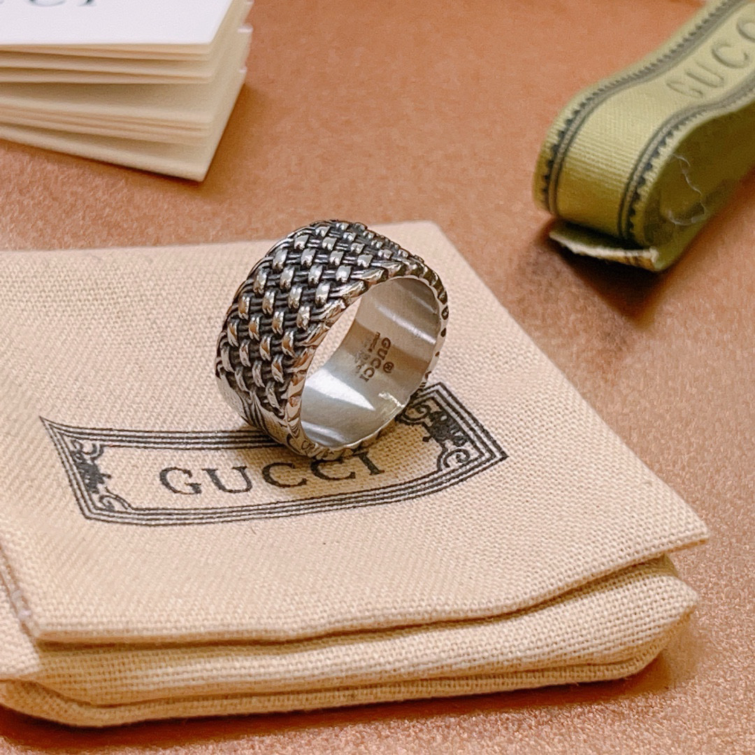 GUCCI Braided Vintage Ring
