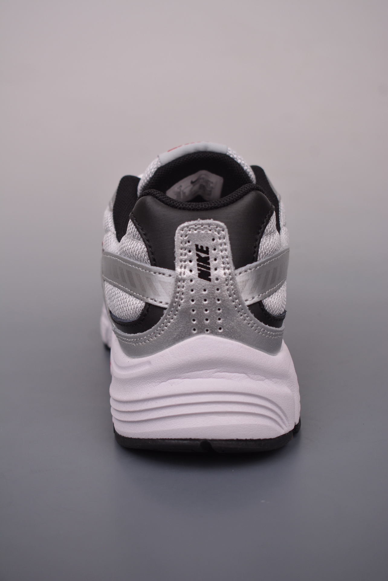 NikeInitiator Running Silver Black Red 394055-001