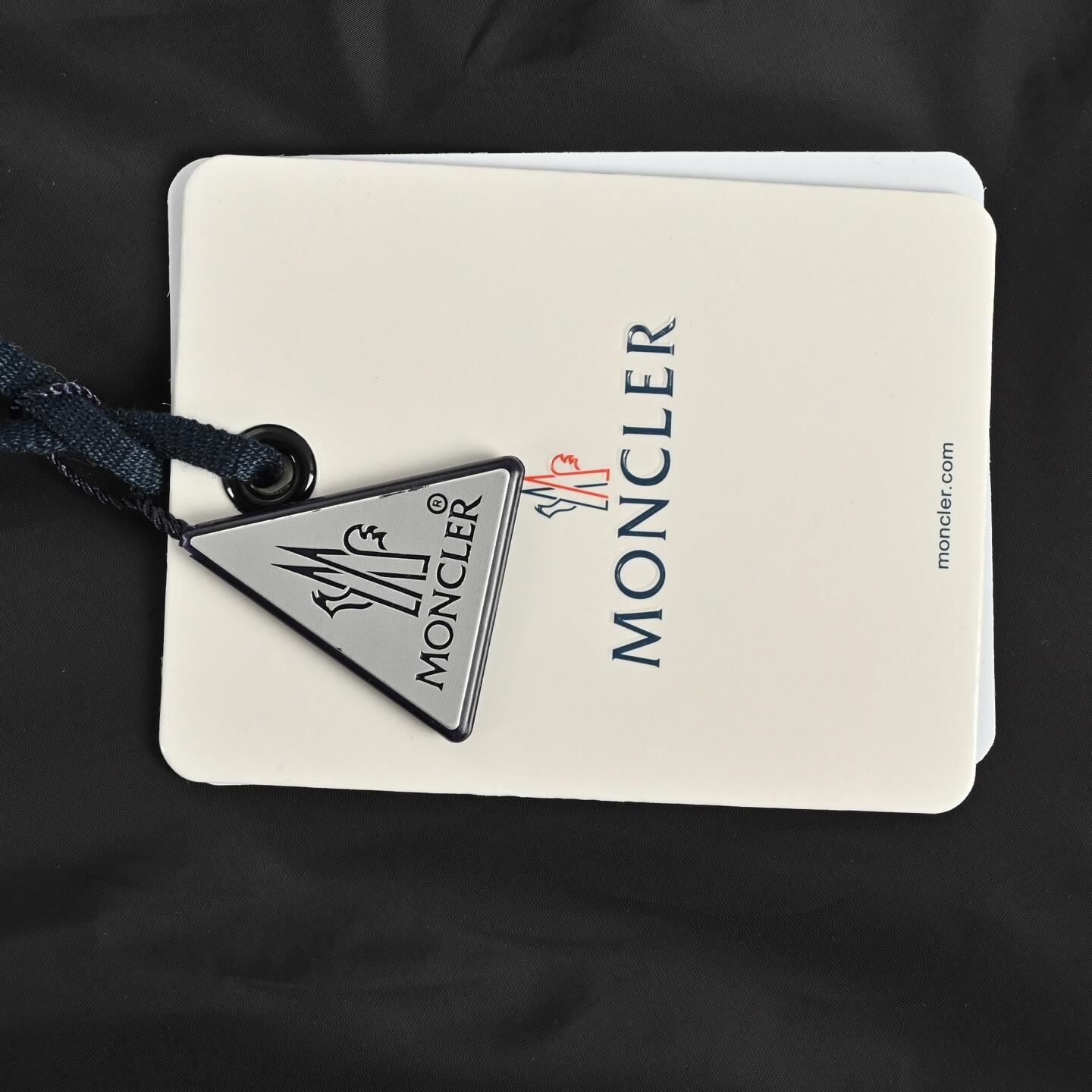 Moncler 25ss reflective print hooded jacket