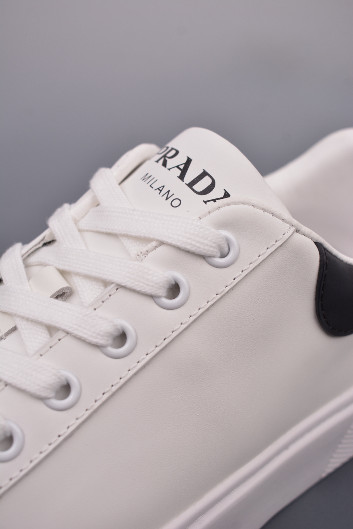 PRADA Cloudbust Thunder White Shoes Black Tail  VITBLLO