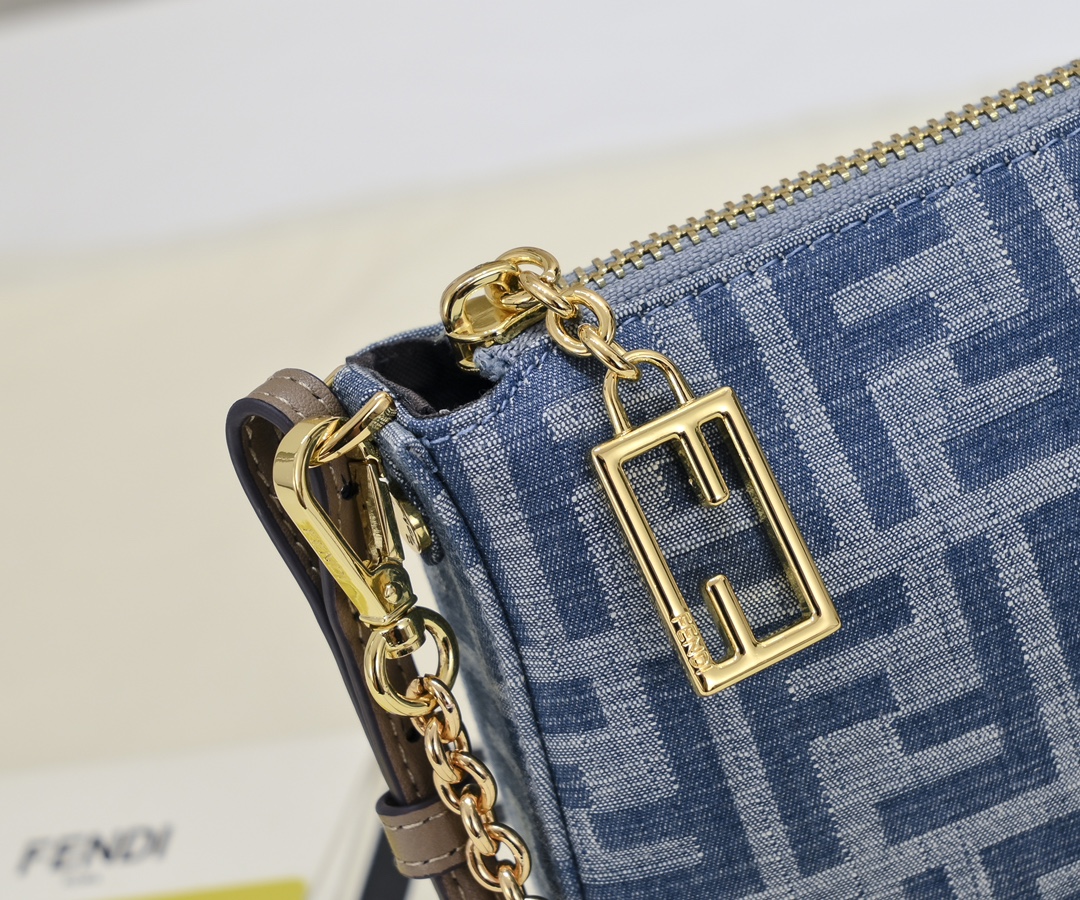 FENDI Baguette Denim Clutch 7717