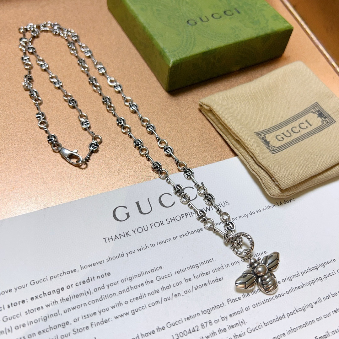 Gucci Anger Forest series new double G bee retro necklace