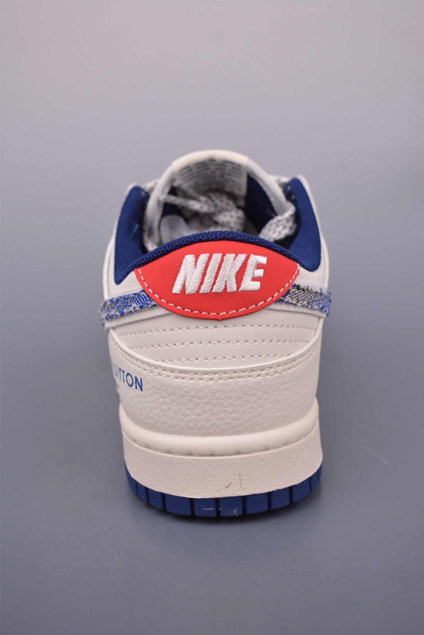LV x Nike SB Dunk Low sneakers White and Blue Print Gradient JY6988-112