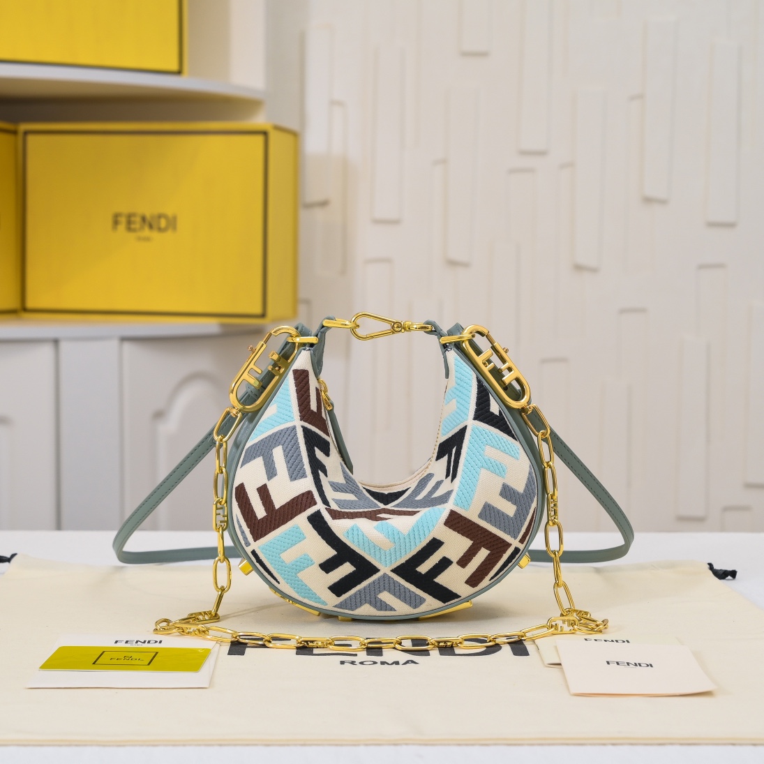 FENDI praphy underarm bag 1009