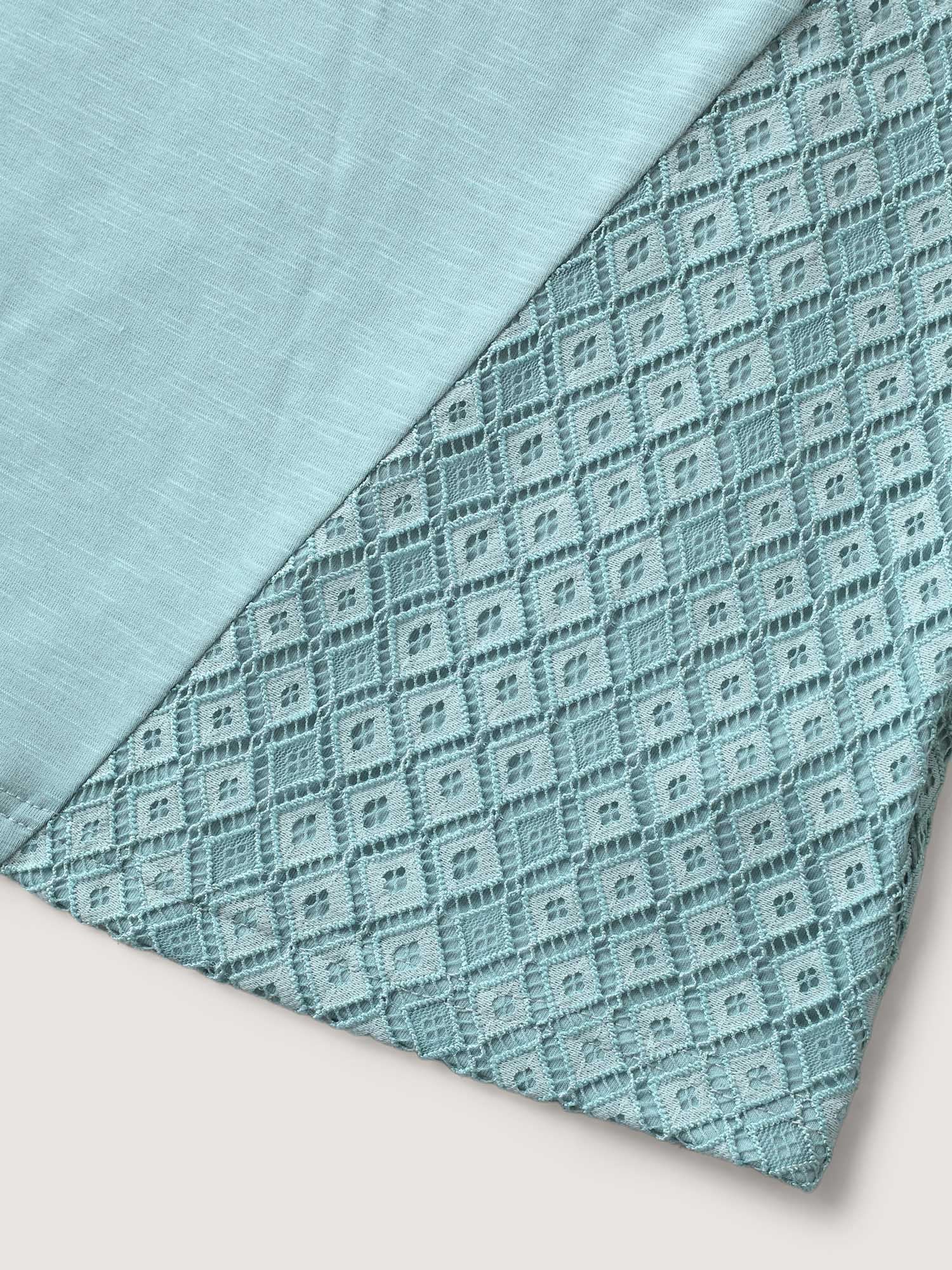 Textured Loop V-Neckline Tank Top