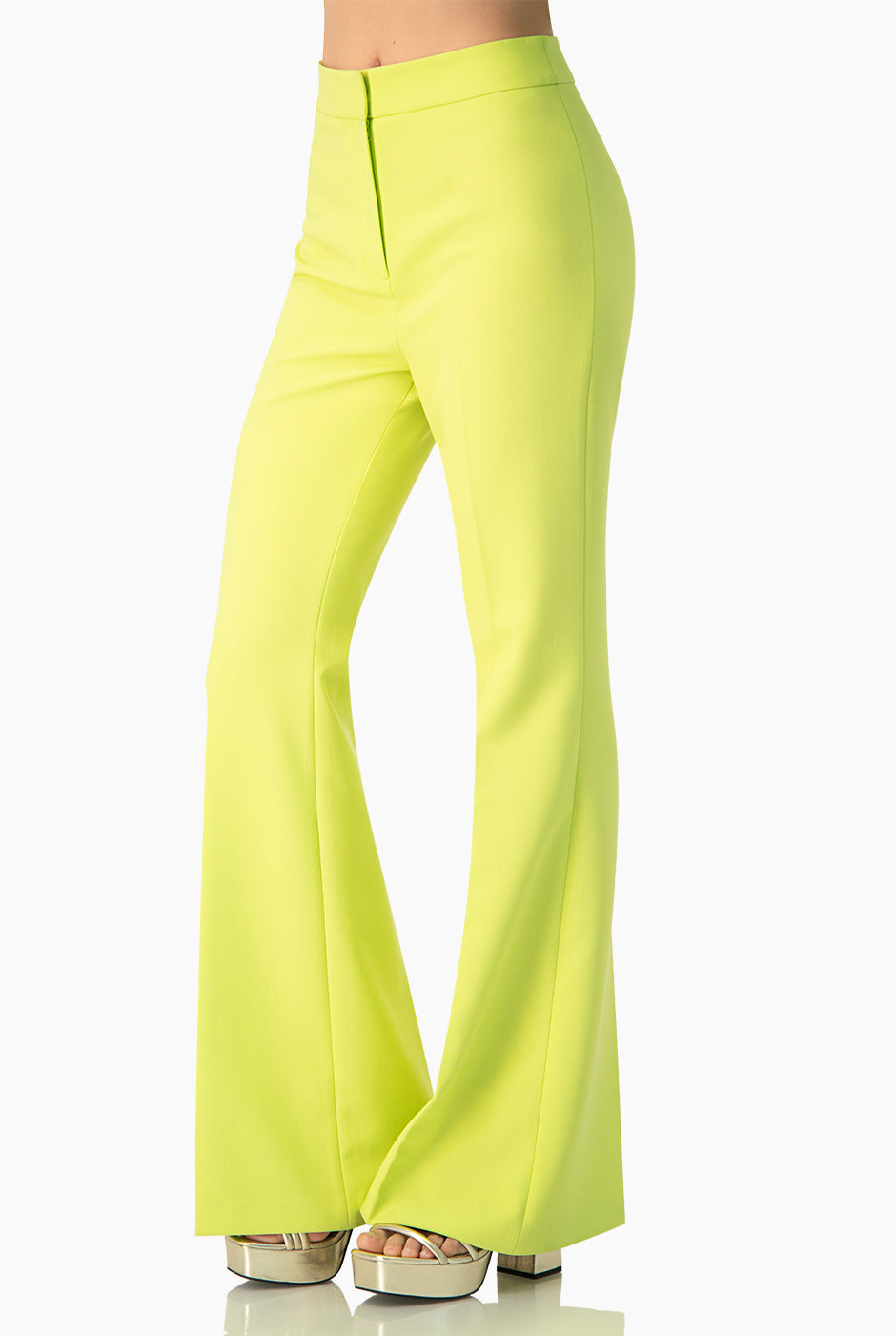 Pantalon acampanado sastreado