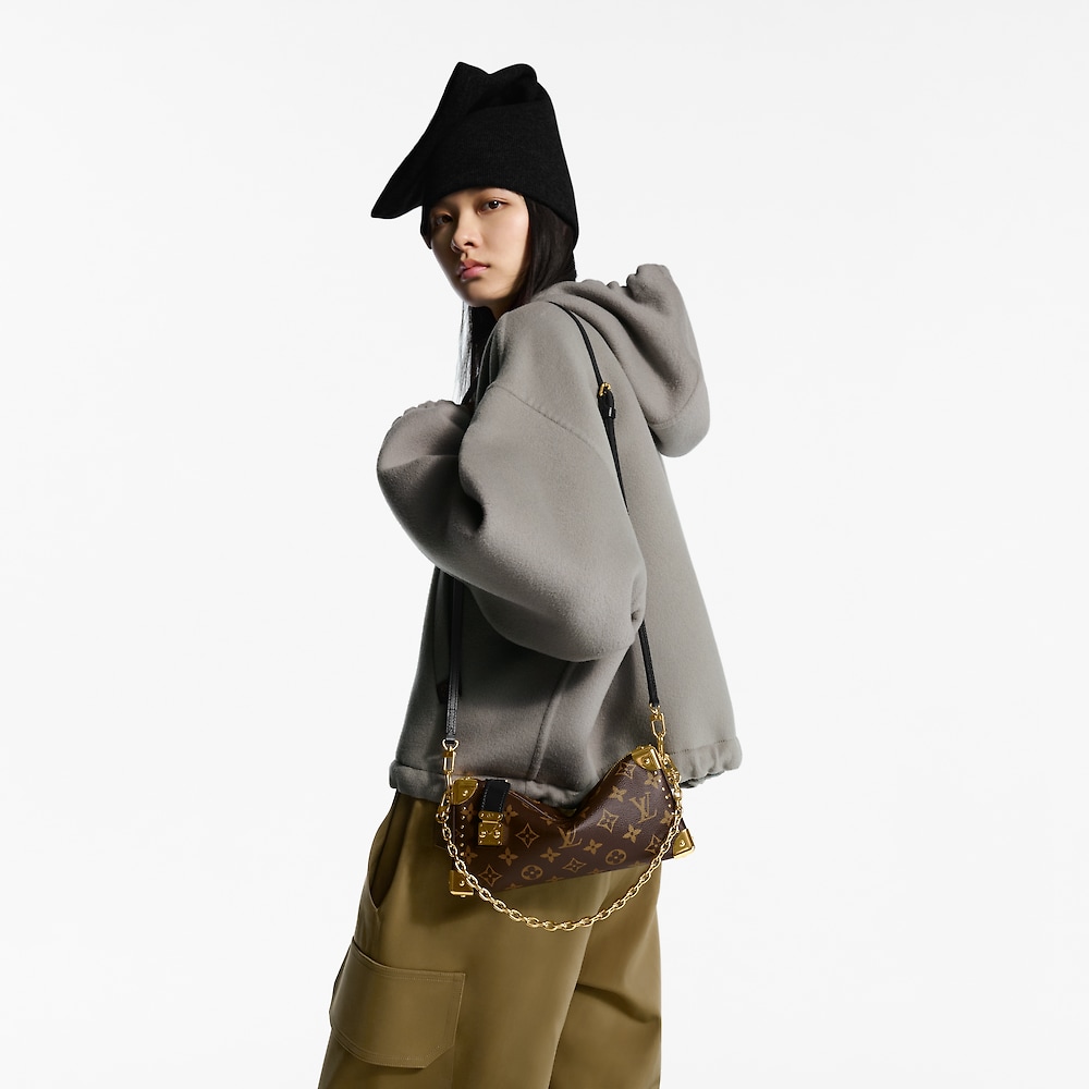Louis Vuitton SLIM TRUNK BAG M13147