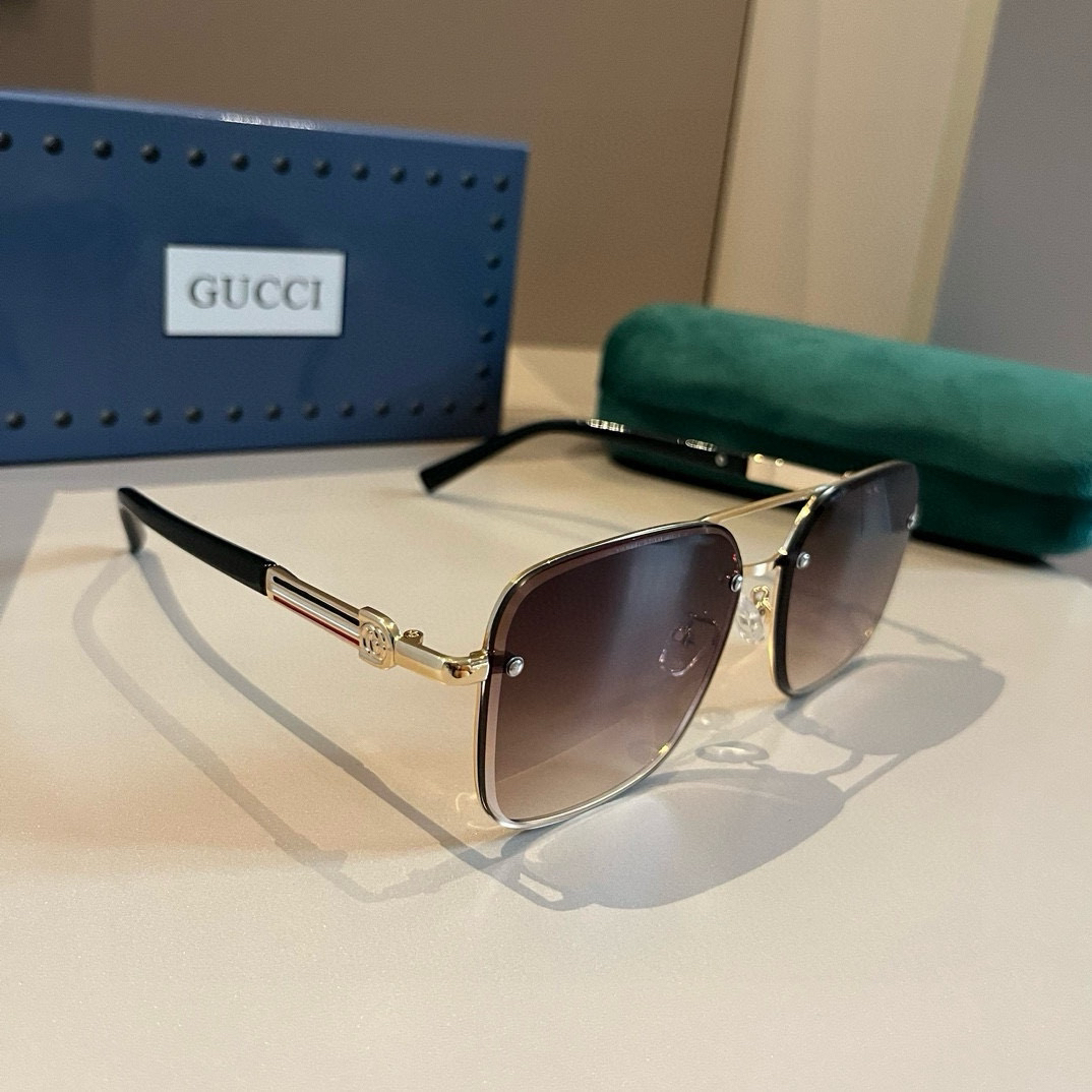 Gucci Square Frame Sunglasses