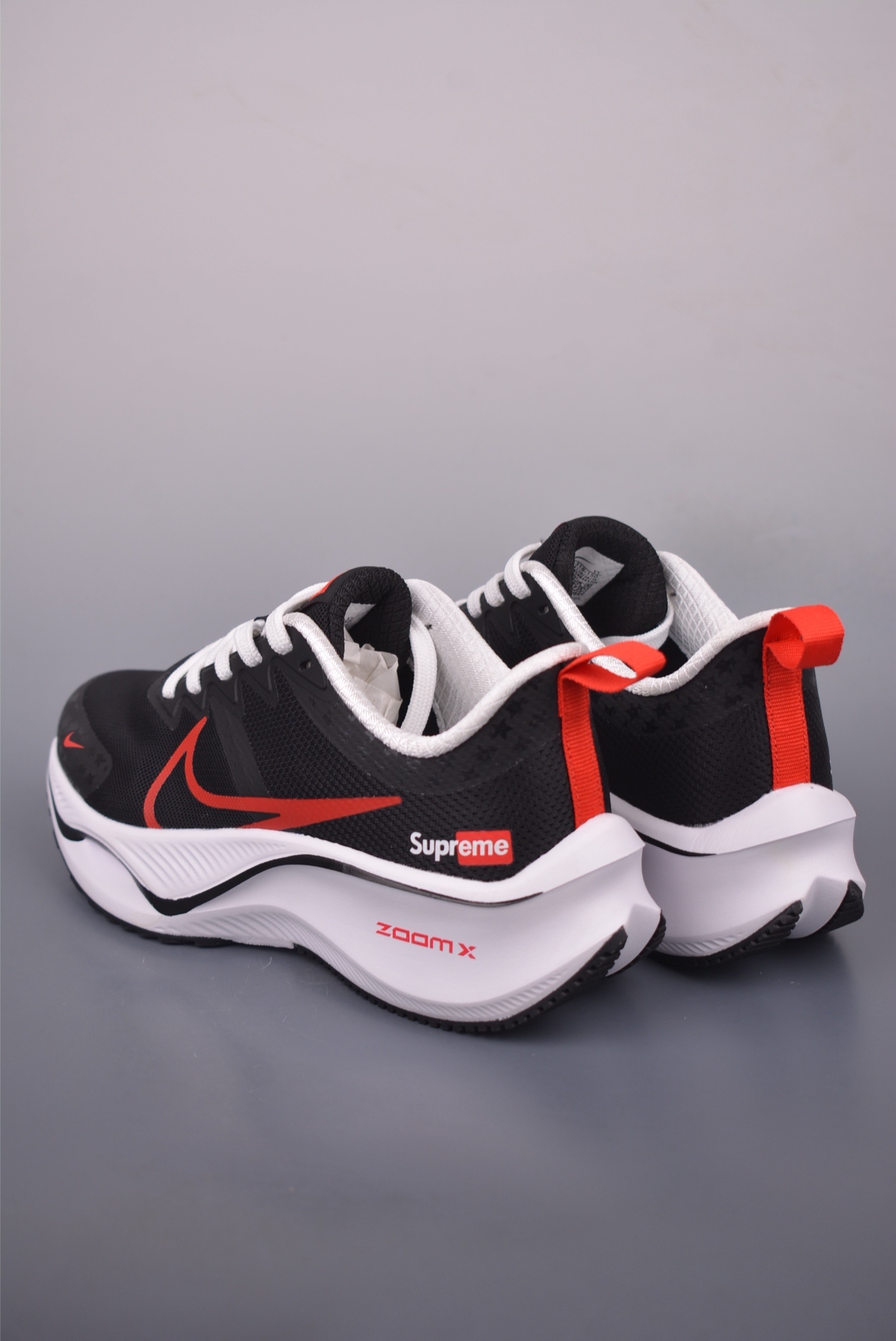Supreme x Nike Zoom Plus 