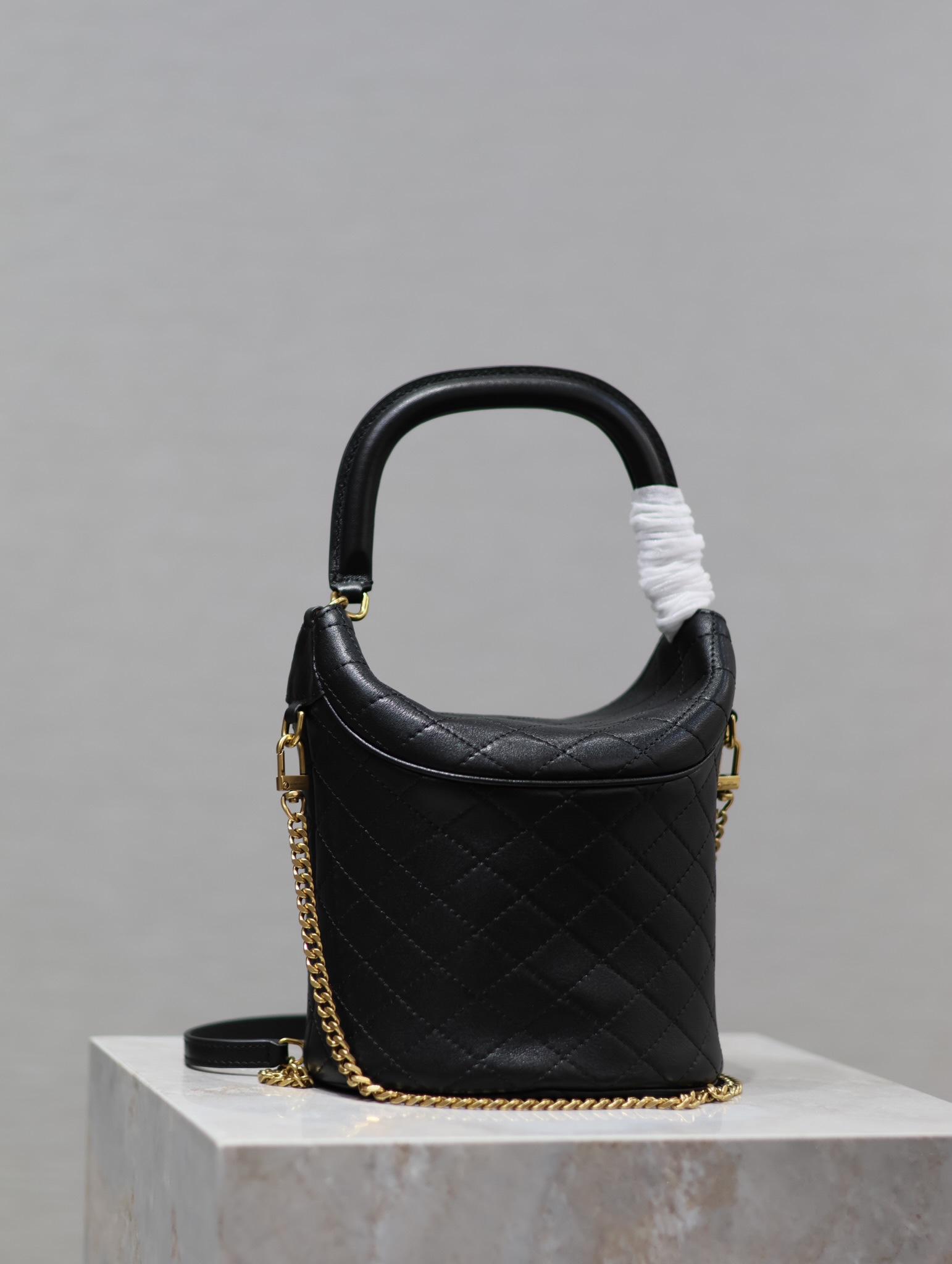 Yves Saint Laurent GabyBucket flap bucket bag 763961