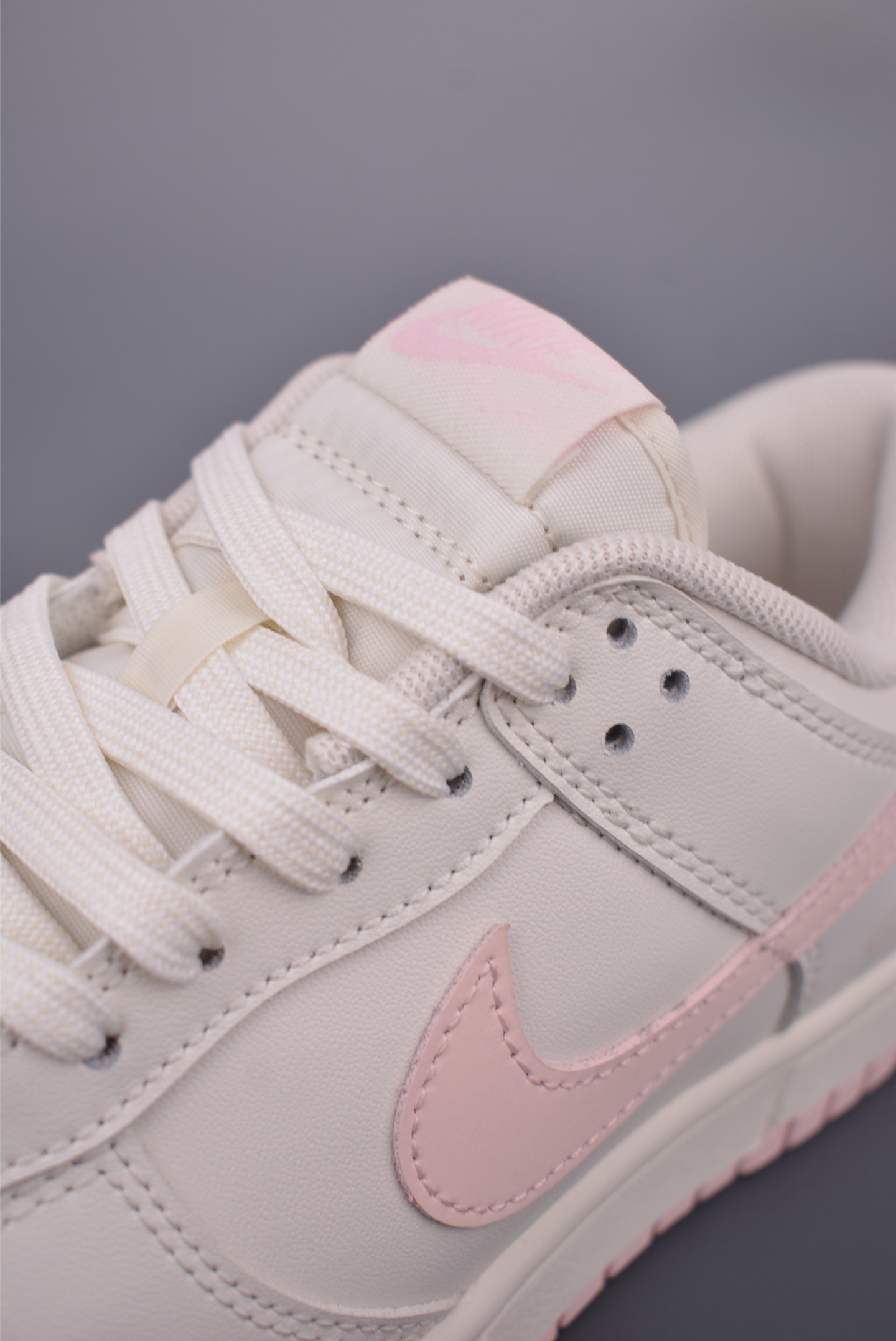 Just Do It x Nike SB Dunk Low Beige Pink