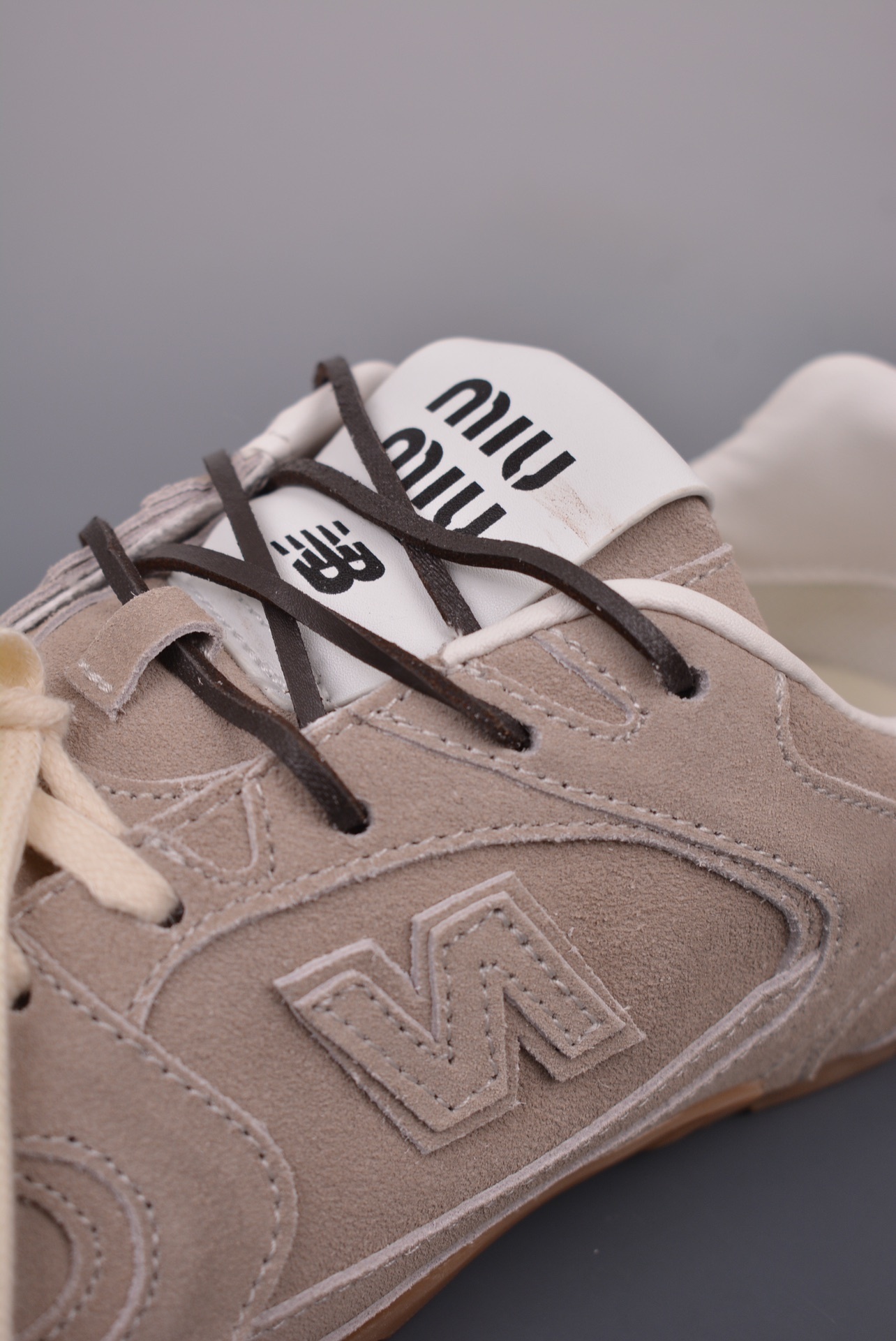 Miu Miu x New Balance 530 SL 