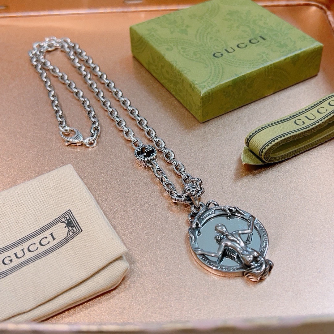 Gucci Anger Forest Series Woman Looking in the Mirror Vintage Necklace