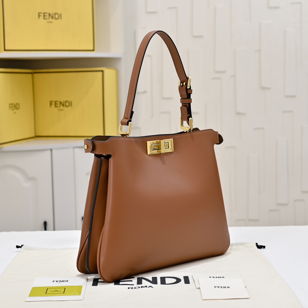 FENDI ekaboo Soft medium handbag 8801