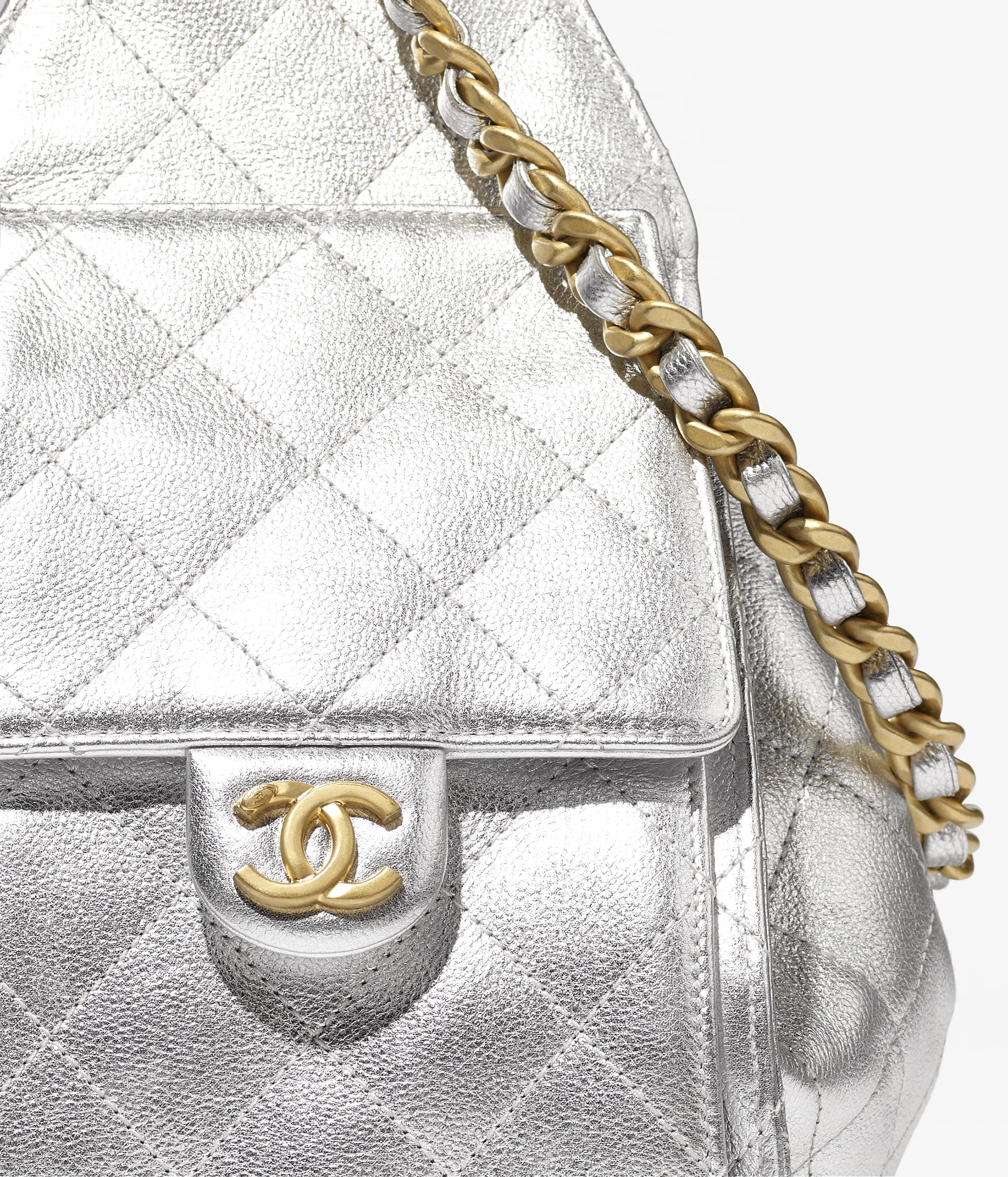 Chanel Small 25 Grained Calfskin & Gold-Tone Metal Silver AS5293-B20405-NZV67