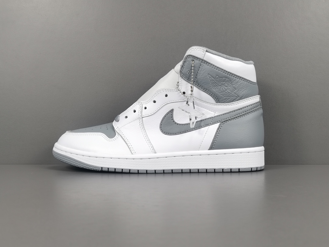 Nike Air Jordan 1 Retro High OGStealth 555088-037