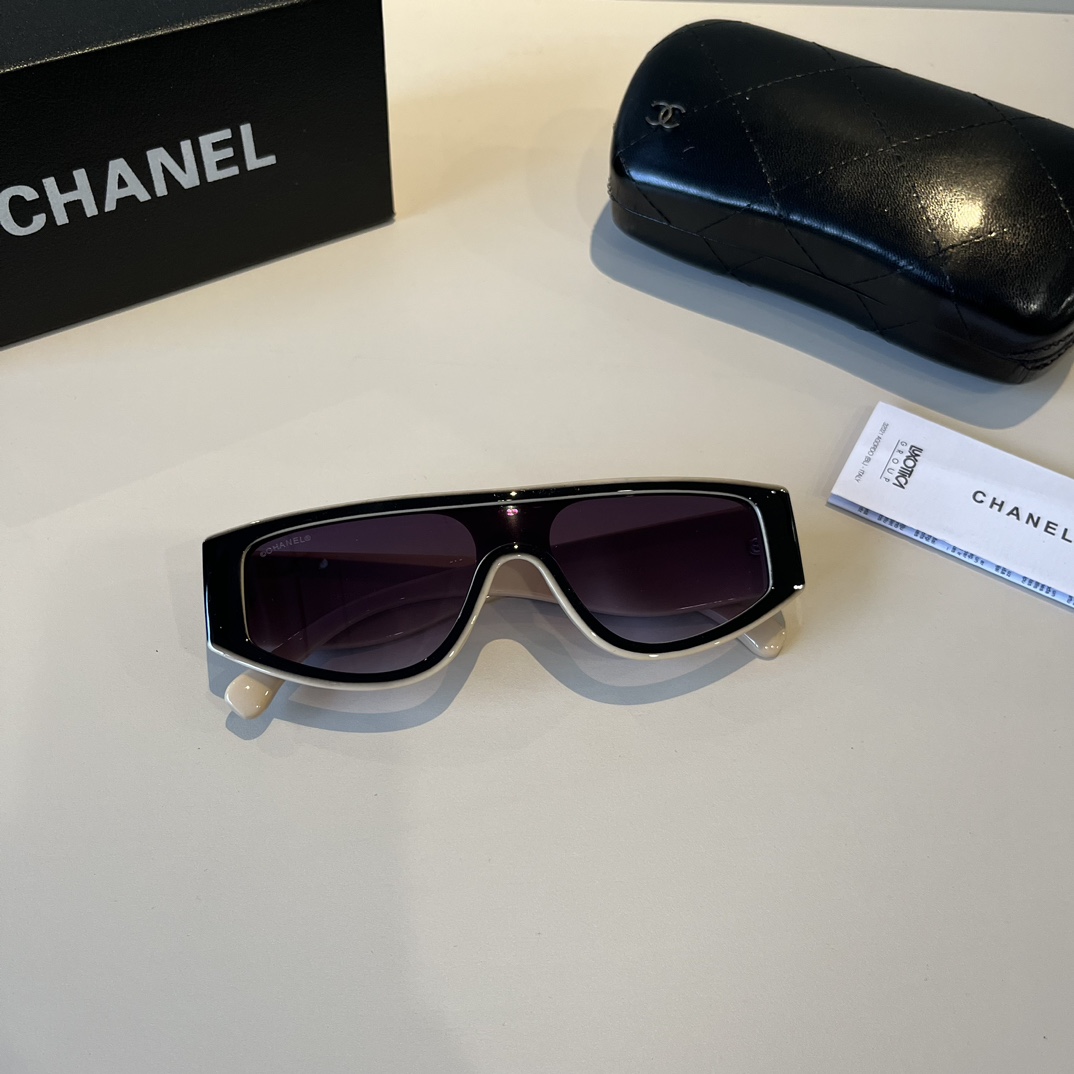 Chanel round frame sunglasses