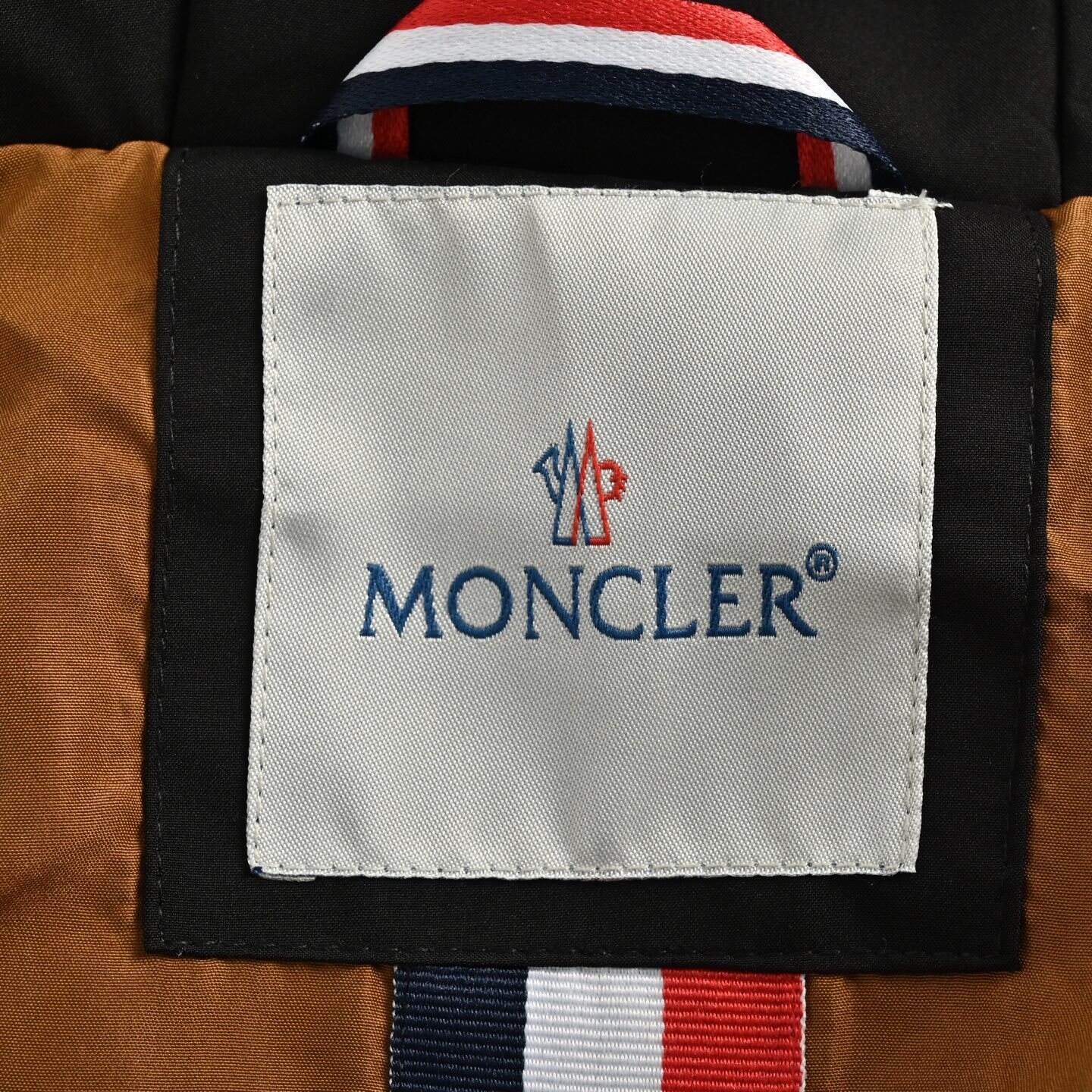 Moncler 25ss laminated pocket zipper jacket