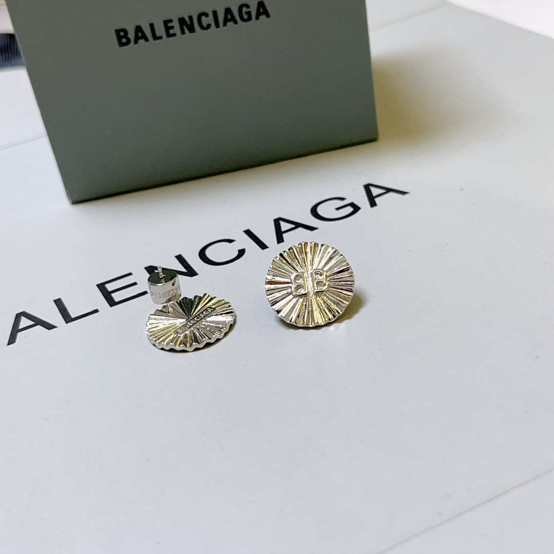Balenciaga simple floral earrings