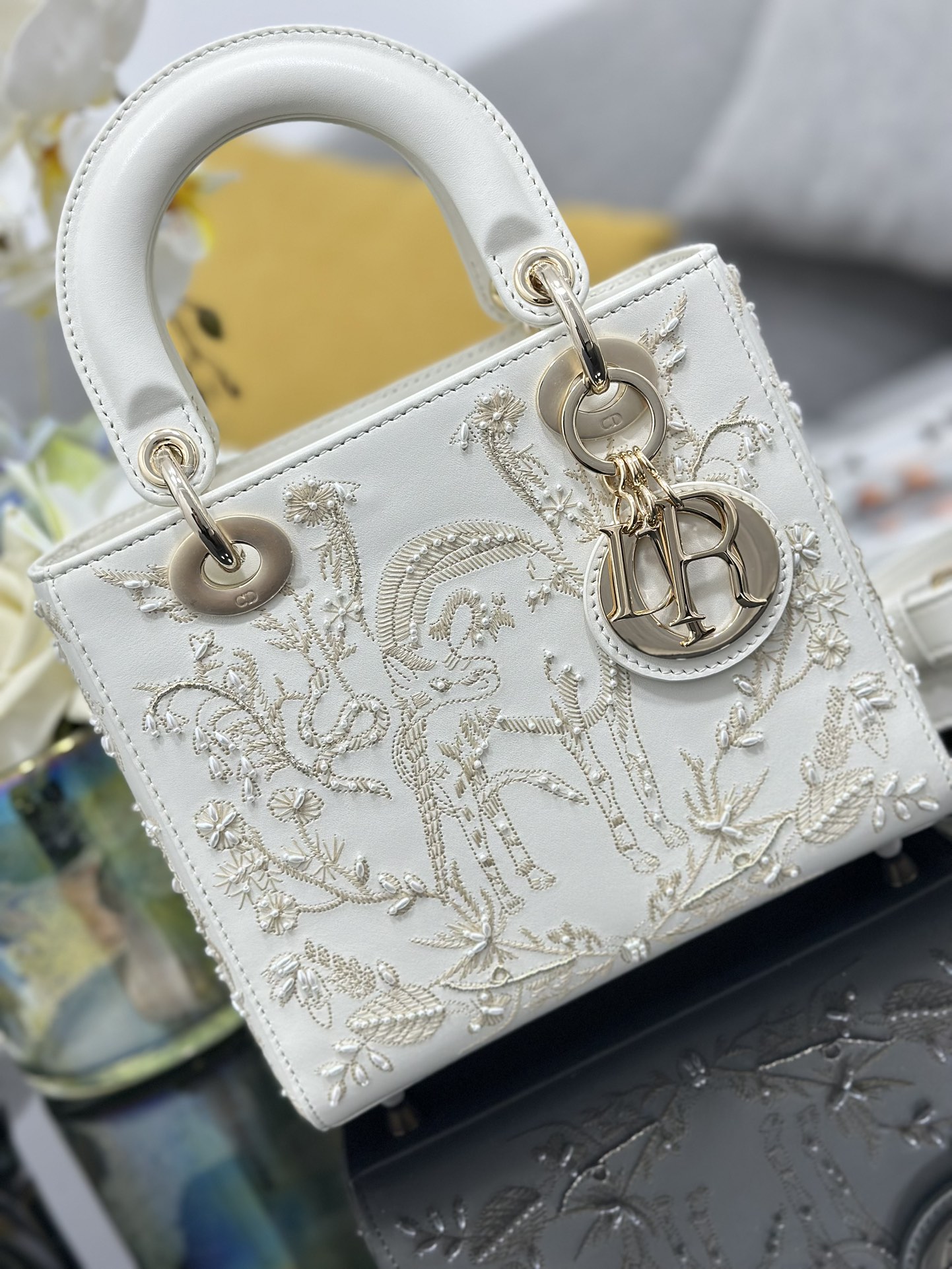 Dior Lady Dior four-grid embroidered unicorn beads Lady Dior bag M0538