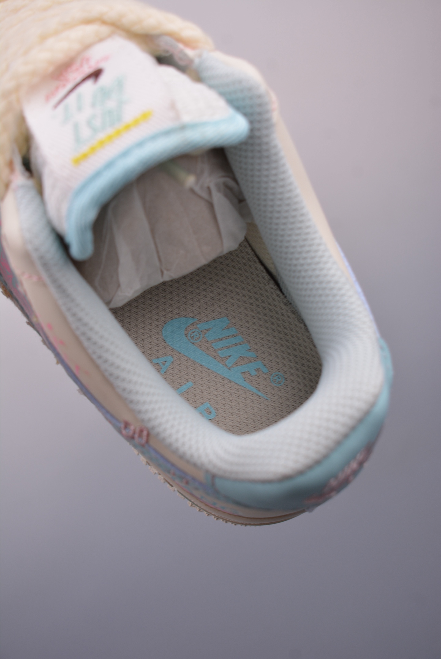 Nike Air Force 1 07 LV8 Low Sneakers FJ4470-310