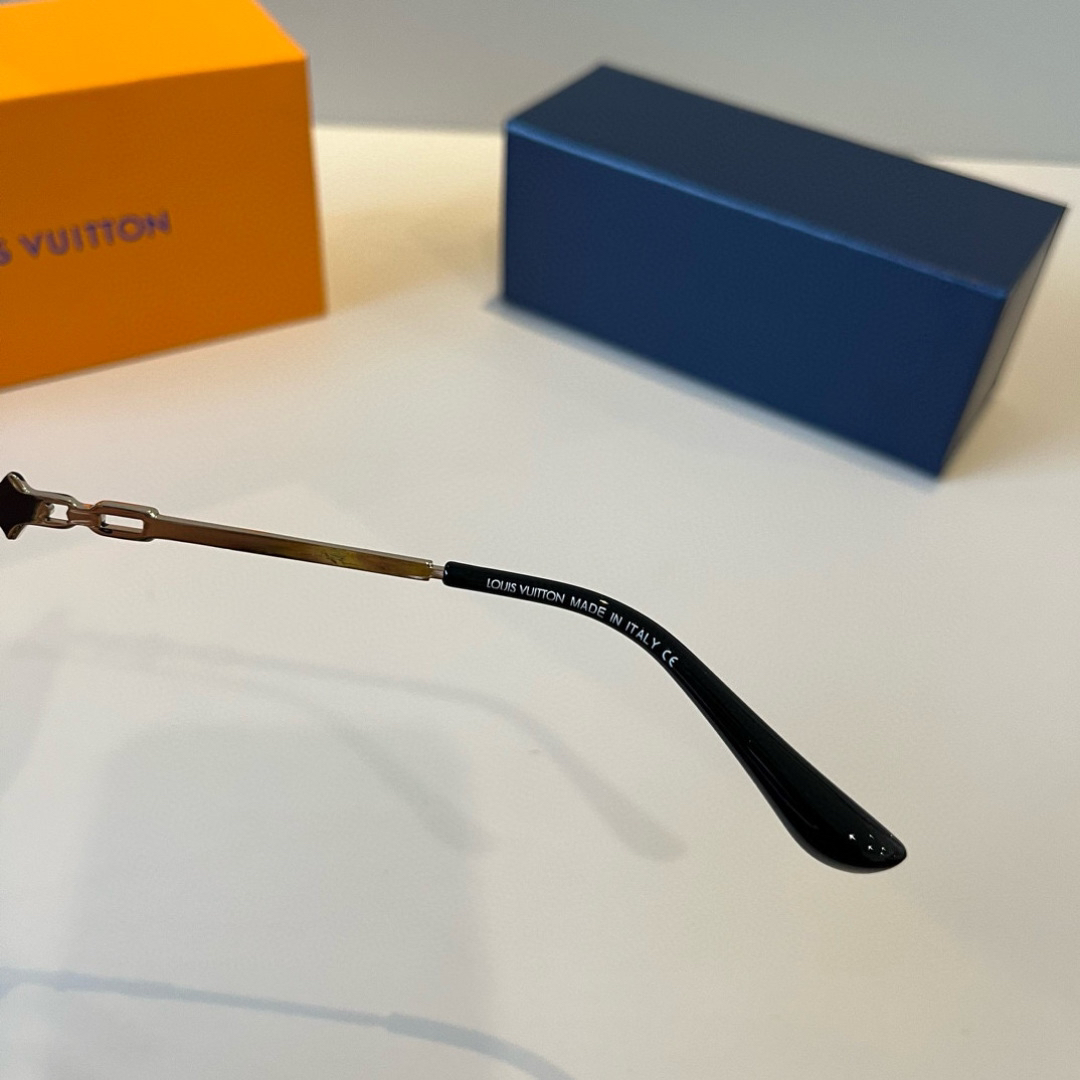 Louis Vuitton Square Frame Sunglasses