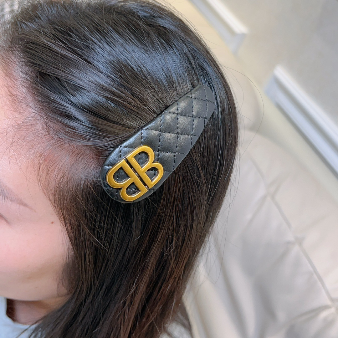 Balenciaga hairpin double B letter hairpin