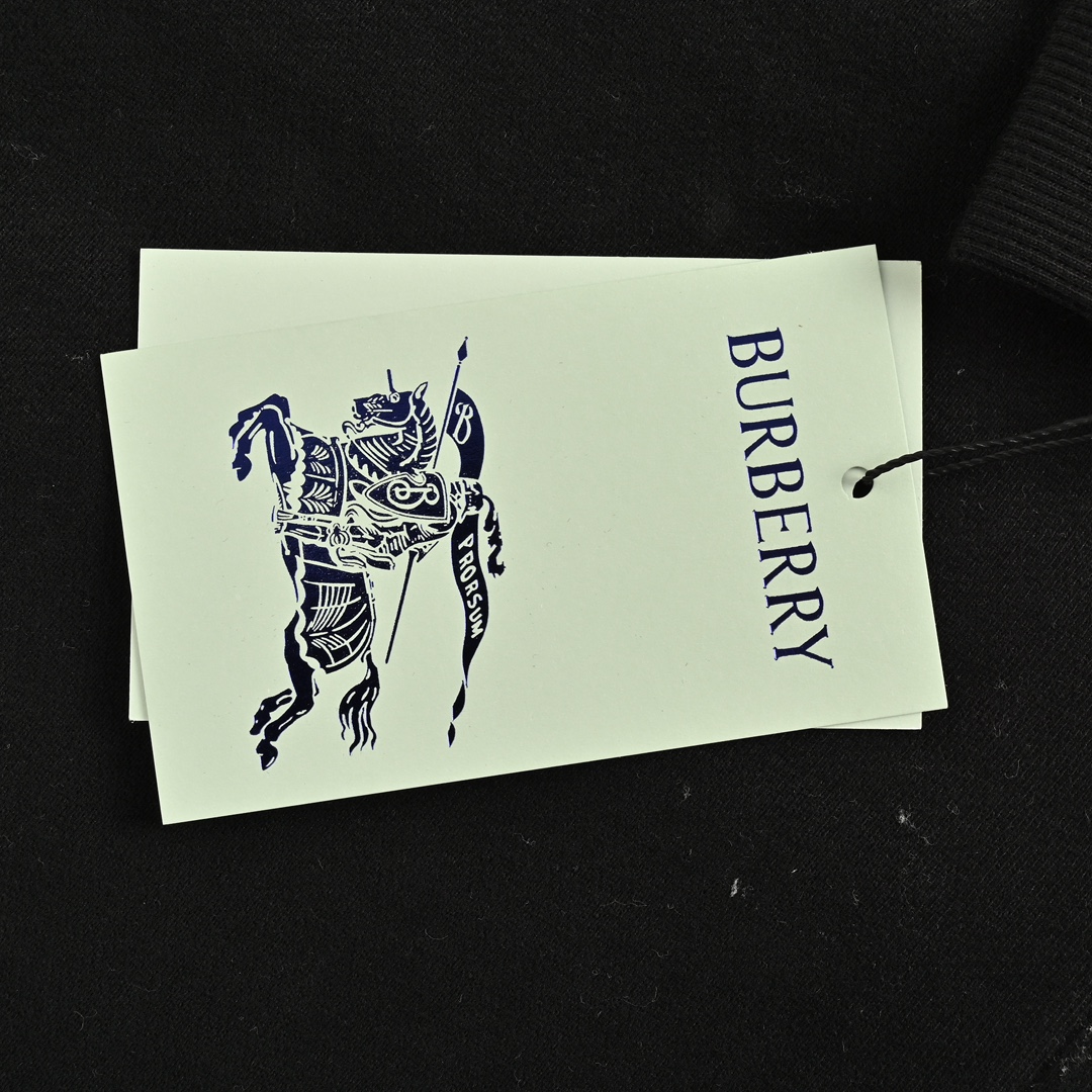 Burberry 24Fw small warhorse embroidered half-zip lapel sweatshirt
