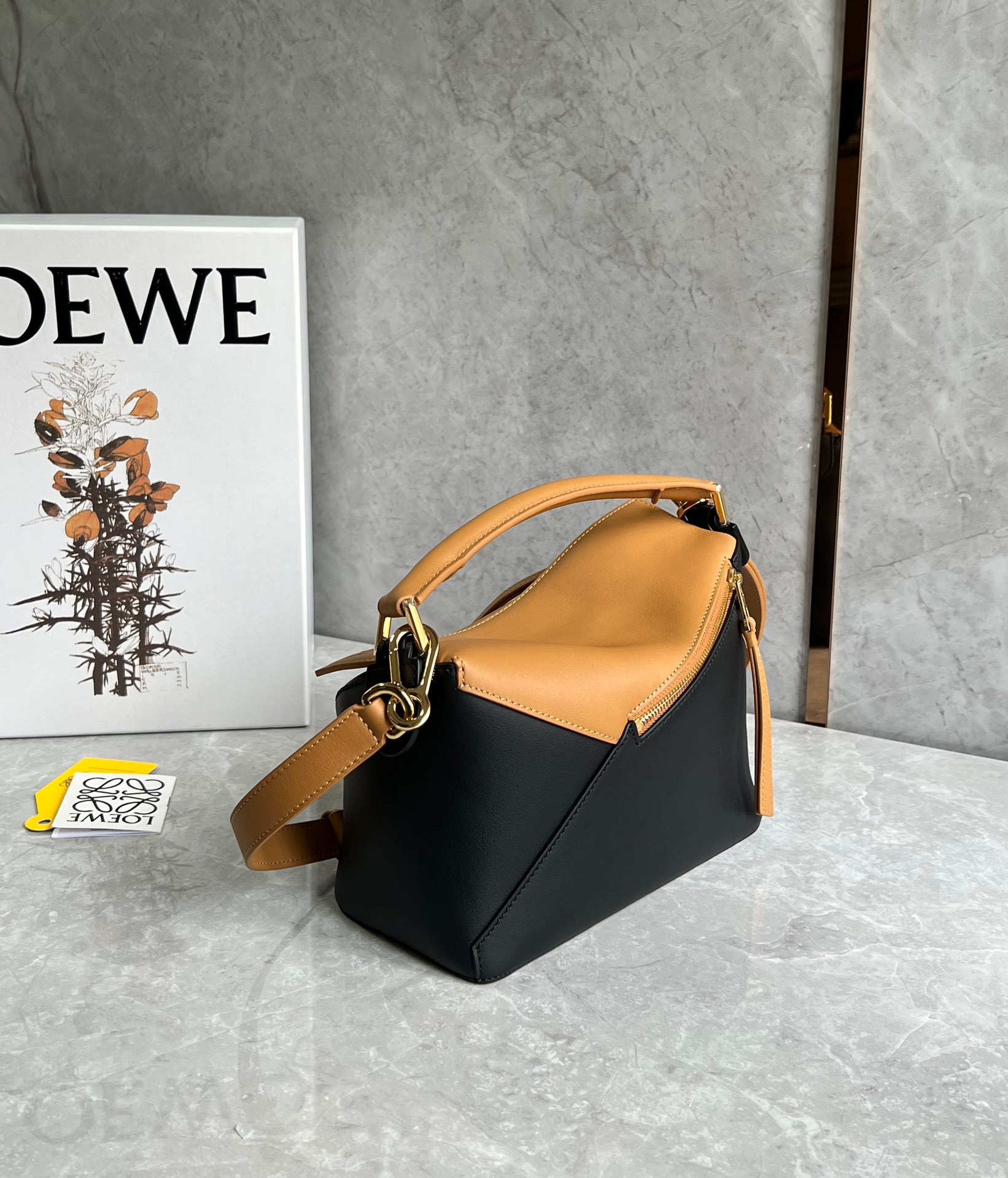 Loewe suede colorblocked zzle bag 0681