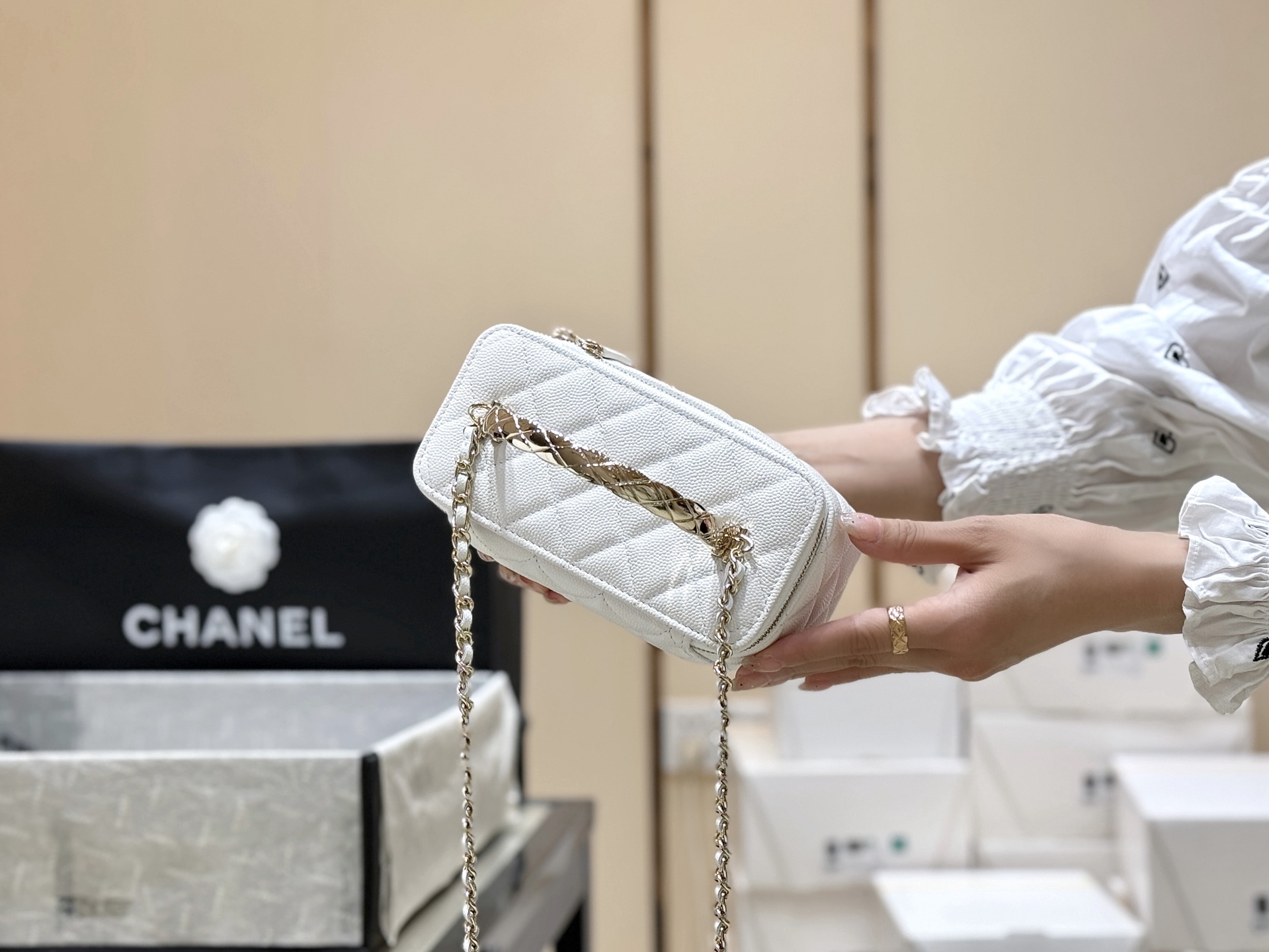 Chanel 25S Spring/Summer Series coco crush handle long box AP4590 00108
