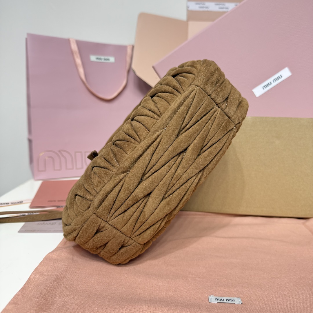 Miu Miu Miu Wander suede leather handbag 5BC125