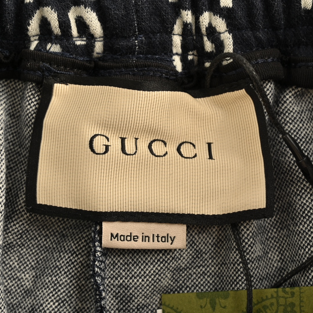 Gucci classic jacquard logo print trousers