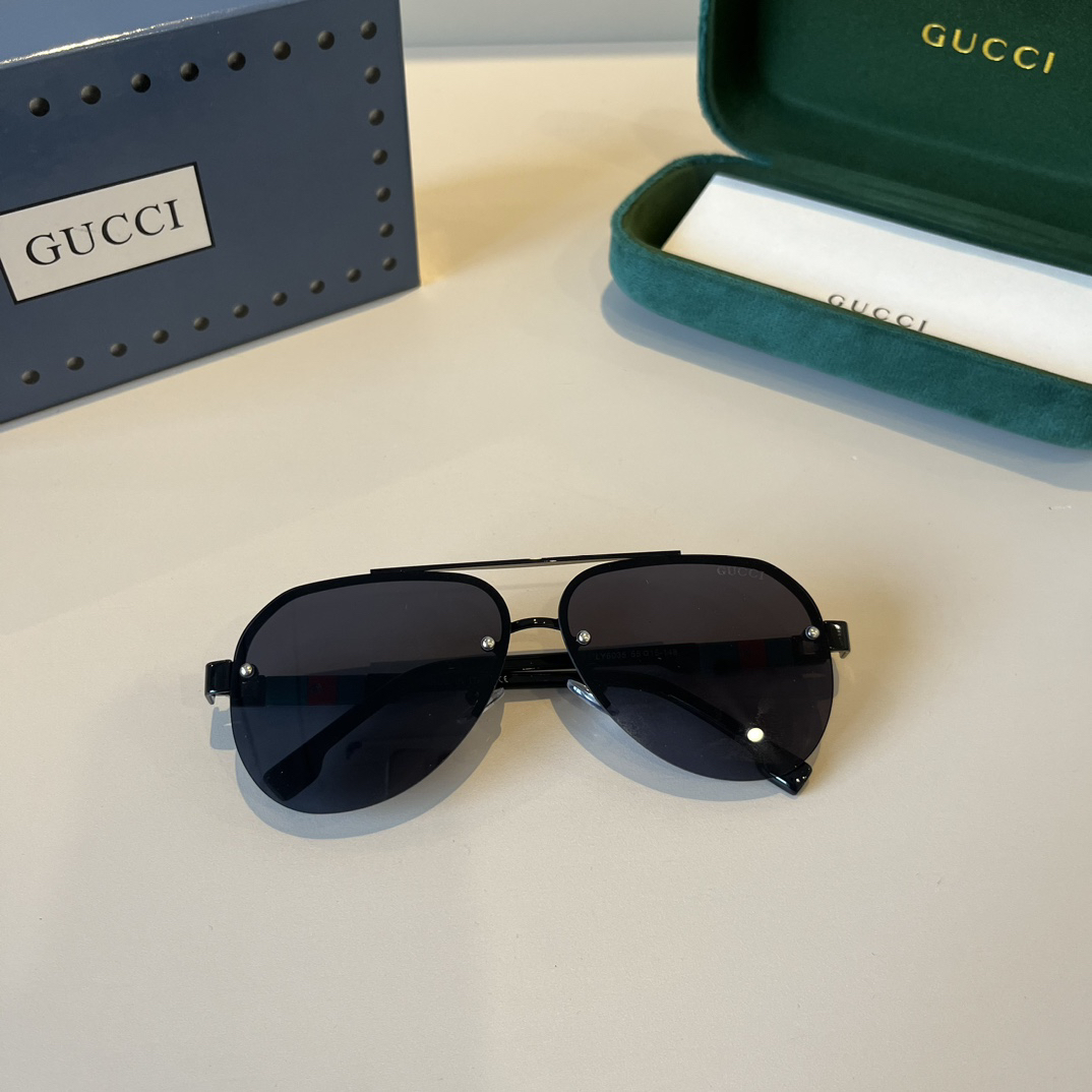 Gucci Round Frame Sunglasses