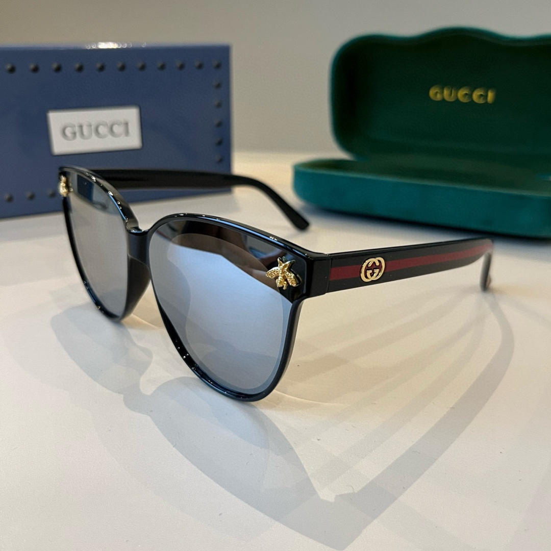 Gucci Round Frame Sunglasses