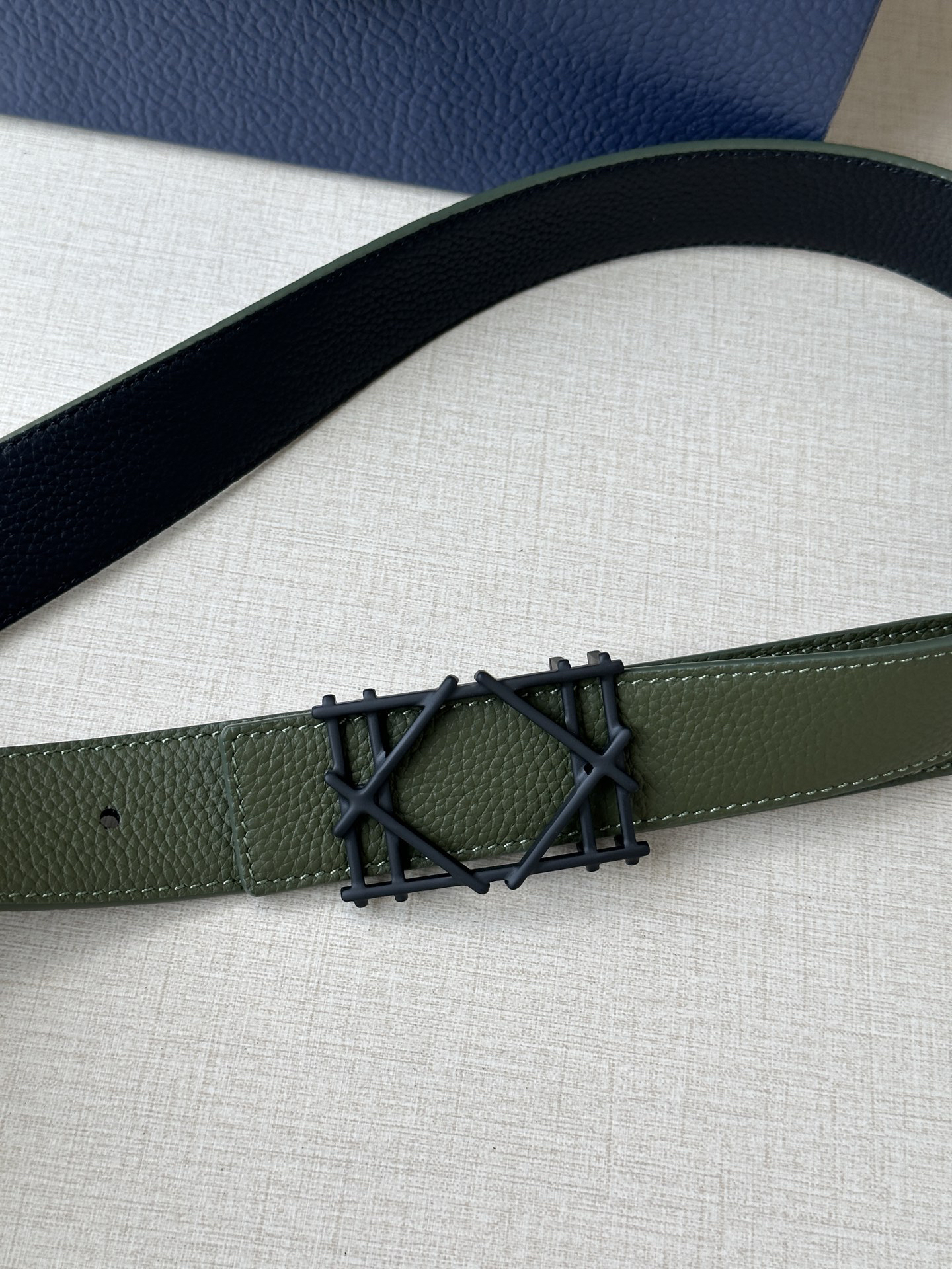 Dior double-sided leather belt with rattan check buckle, 3.5cm wide