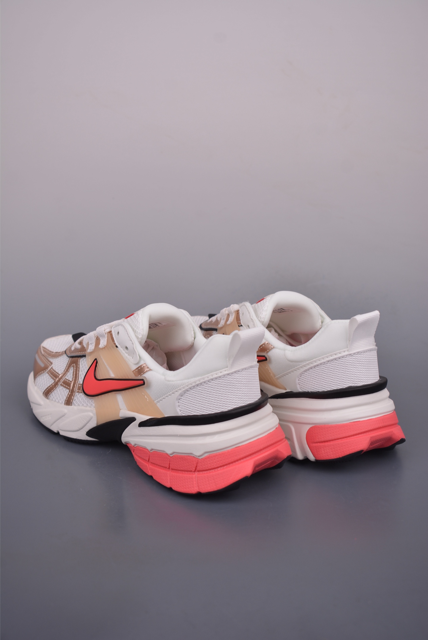 Nike V2K Runtekk 