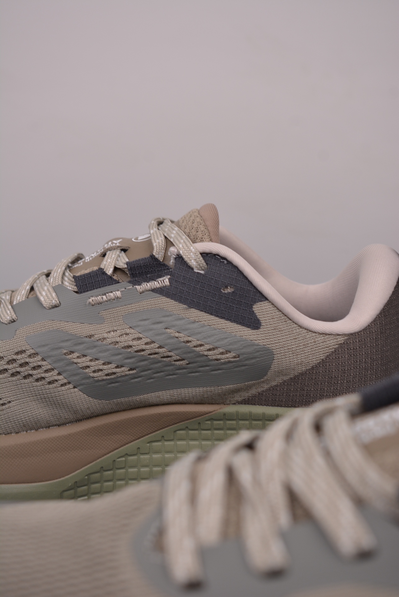 The North Face Altamesa 500 sneakers military green gray black NF0A83N35II-070