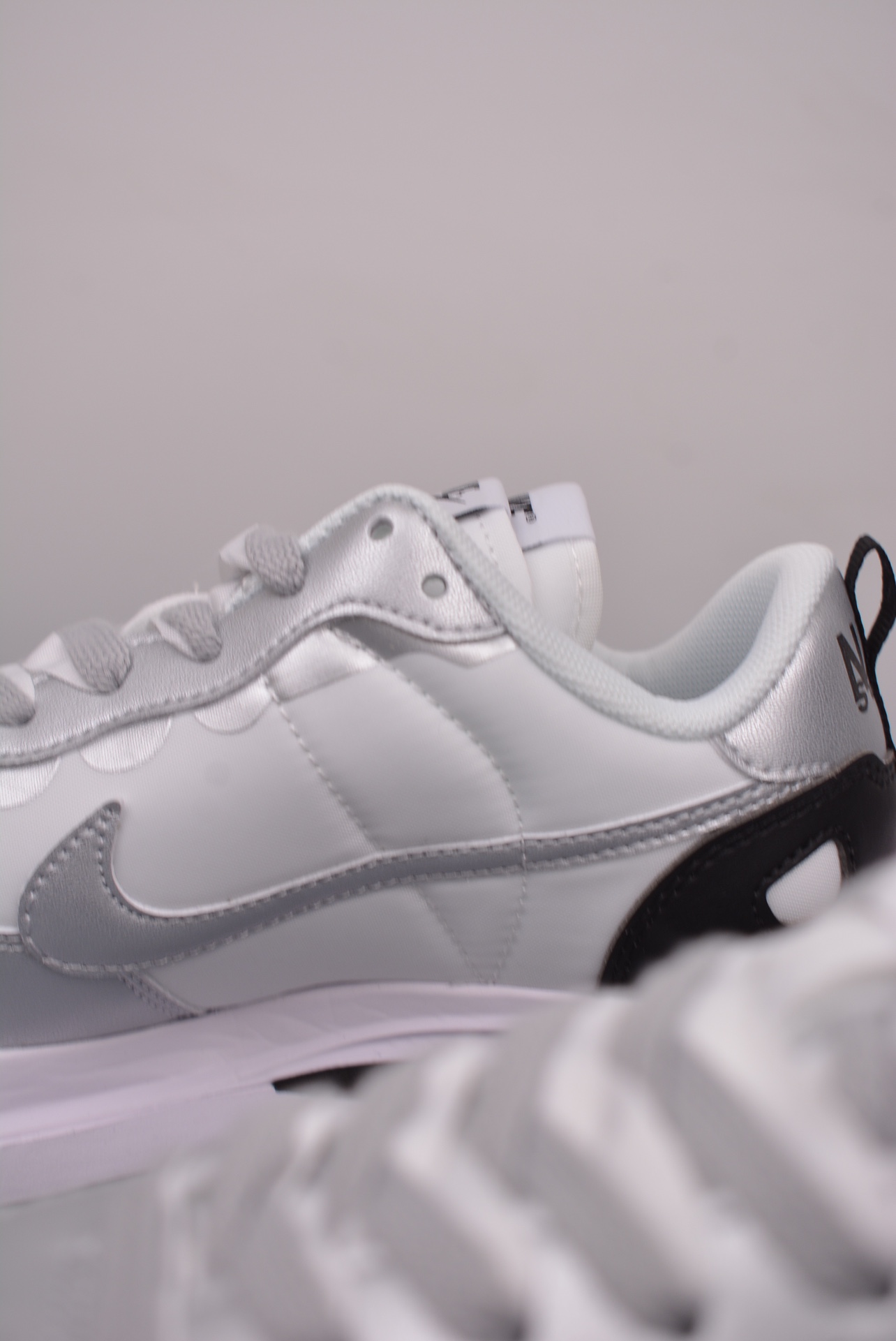 Sacai x Nike VaporWaffle 3.0 Sliver White Black DD1875-201