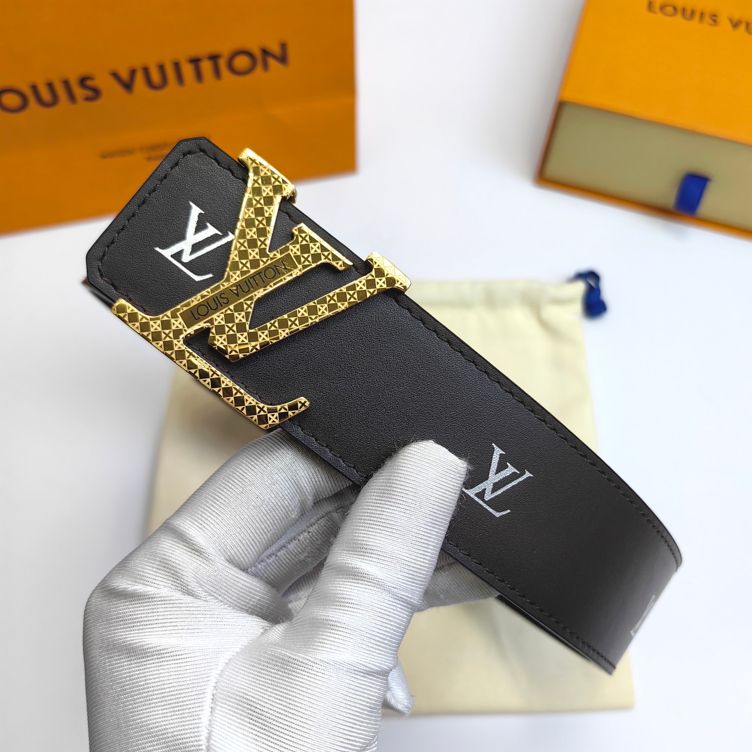 Louis Vuitton Men's Leather Belt with Engraved Buckle, 4CM Width