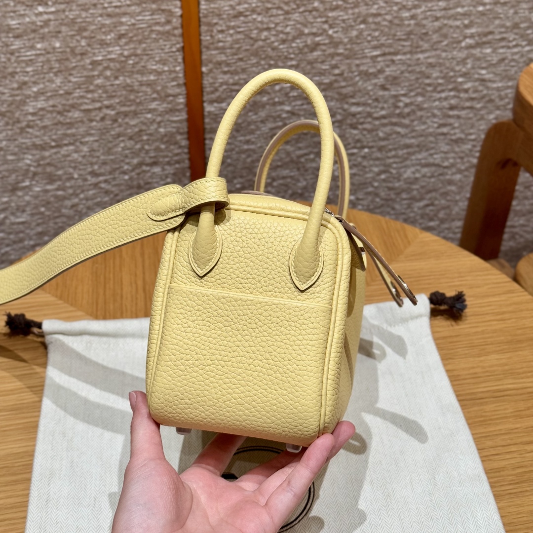 Hermès Mini Lindy 1ZJaune Poussin Handbag (Handmade to Order)