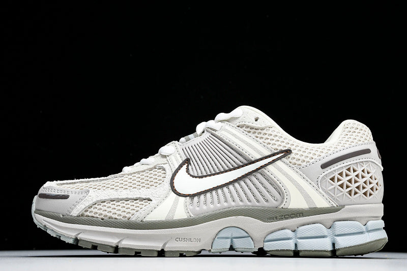 Zoom Vomero 5 Men's Shoes