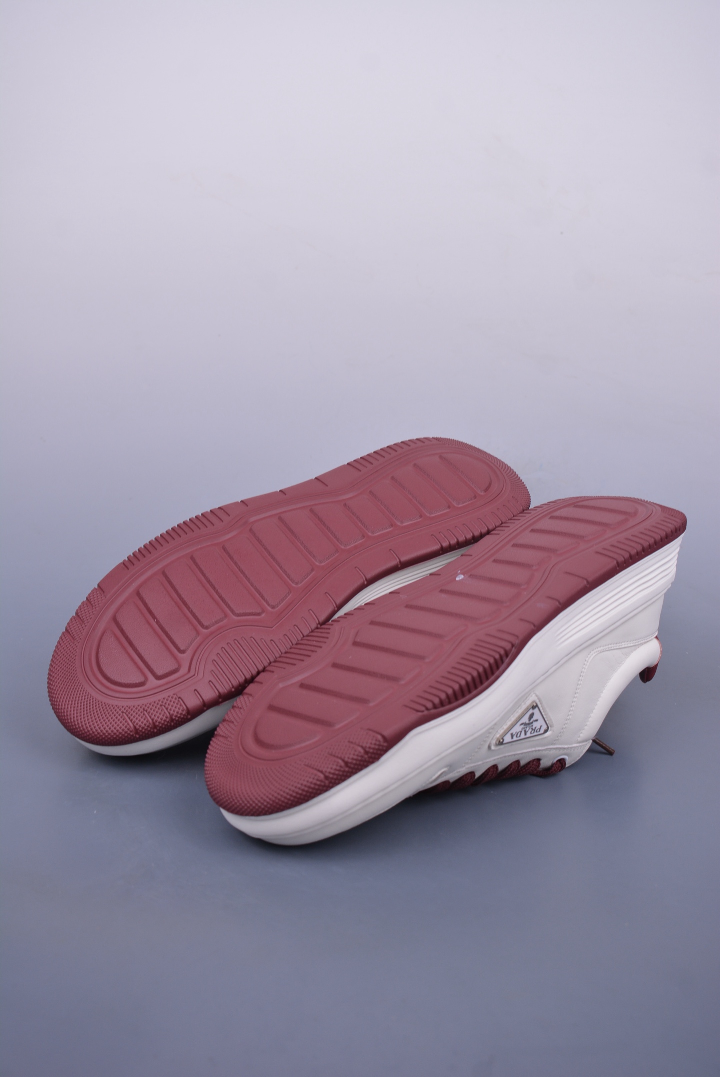 Prada PRAX 01 Triangle Logo Leather Sneakers Triangle Series Sports Shoes White Wine Red 3D937M