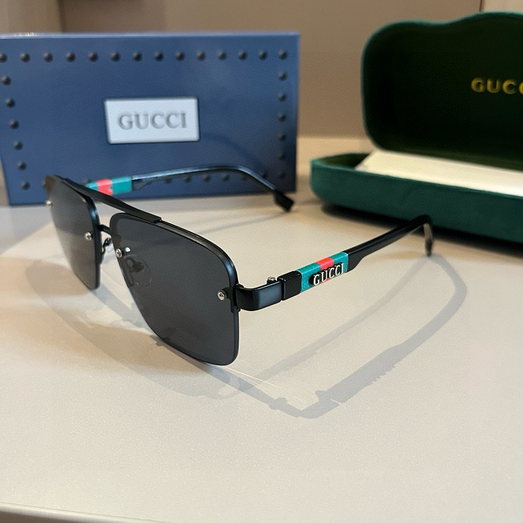 Gucci Square Frame Sunglasses